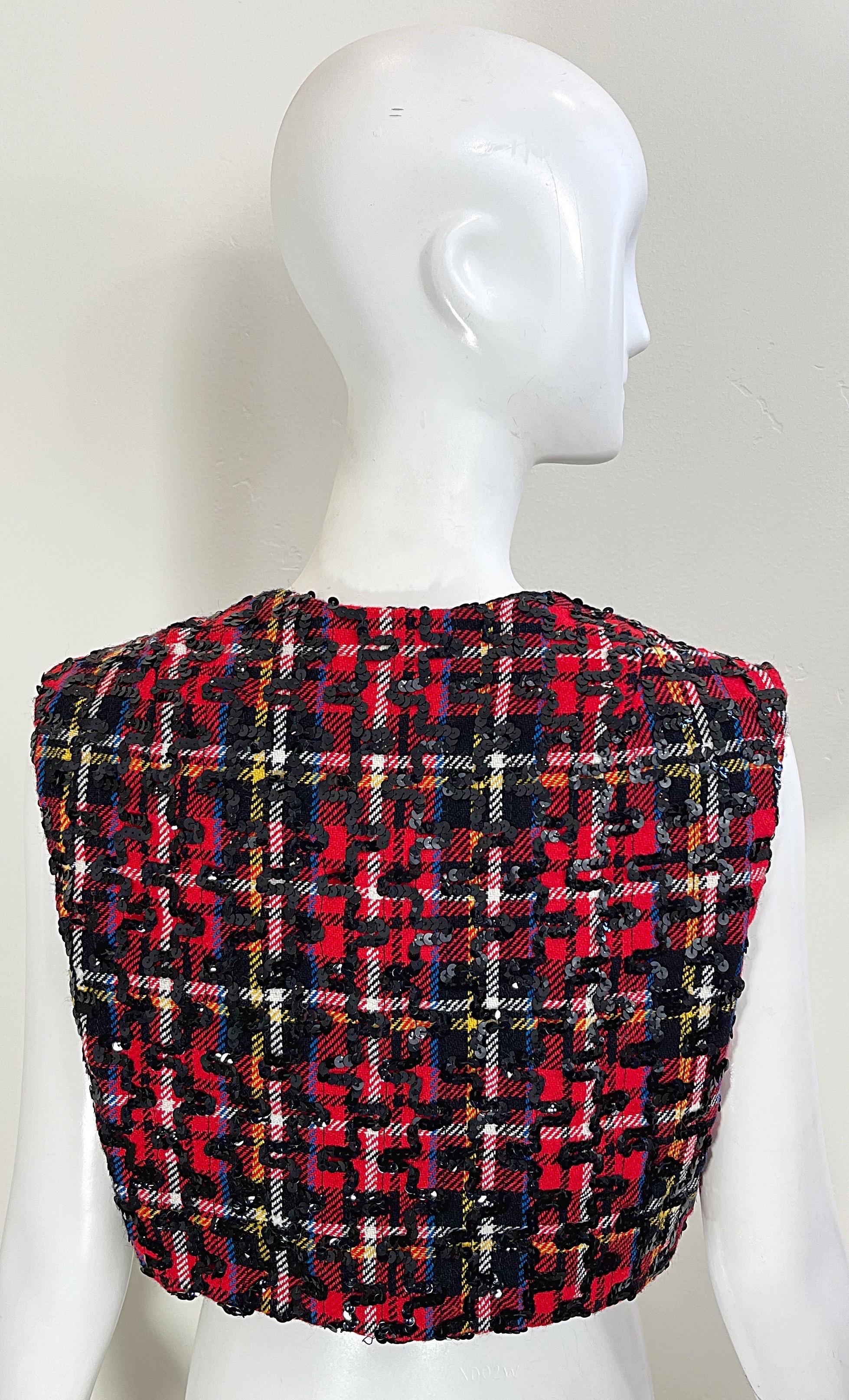 Chic 1960s Lee Jordan Red Tartan Plaid Sequin Vintage 60s Cropped Wool Vest For Sale 2