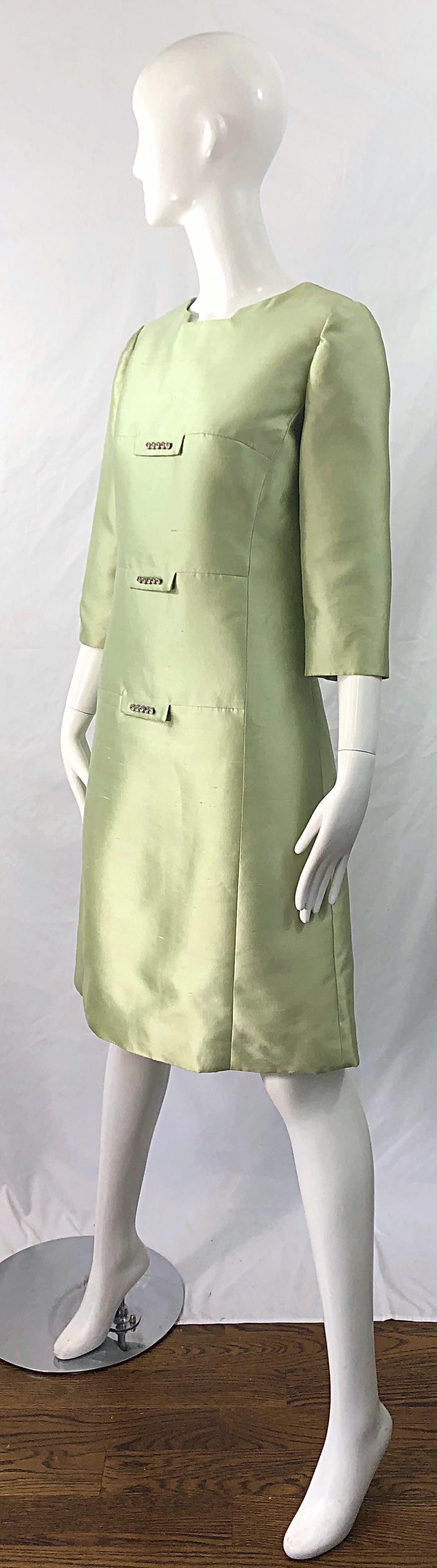 Chic 1960er Mintgrünes Seiden-Shantung-Kleid mit Strass Vintage 60er A-Linie im Zustand „Hervorragend“ im Angebot in San Diego, CA