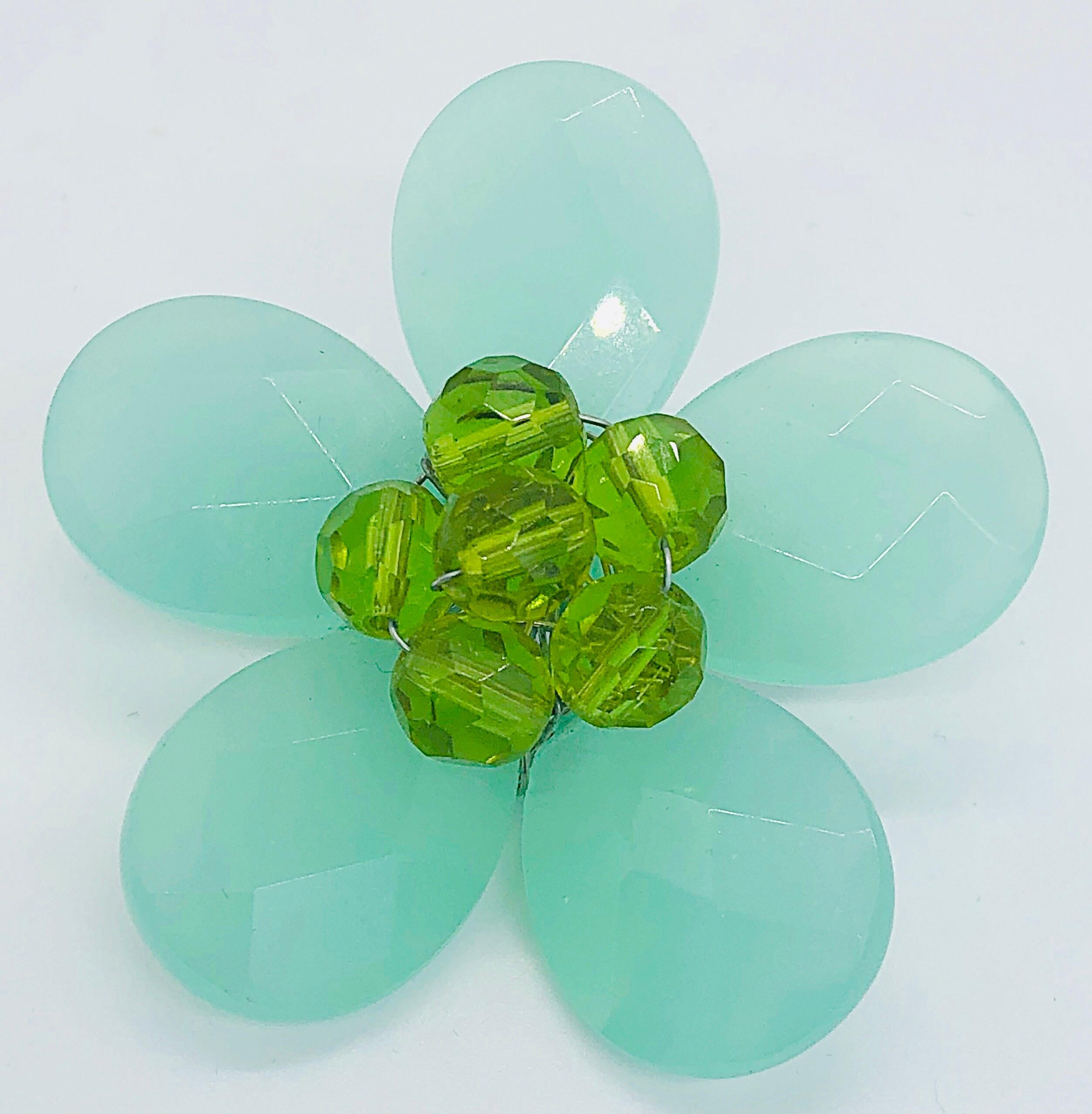 Women's or Men's Chic 1960s Mint + Lime Green Beaded Flower Lucite Vintage 60s Brooch Pin Mod For Sale