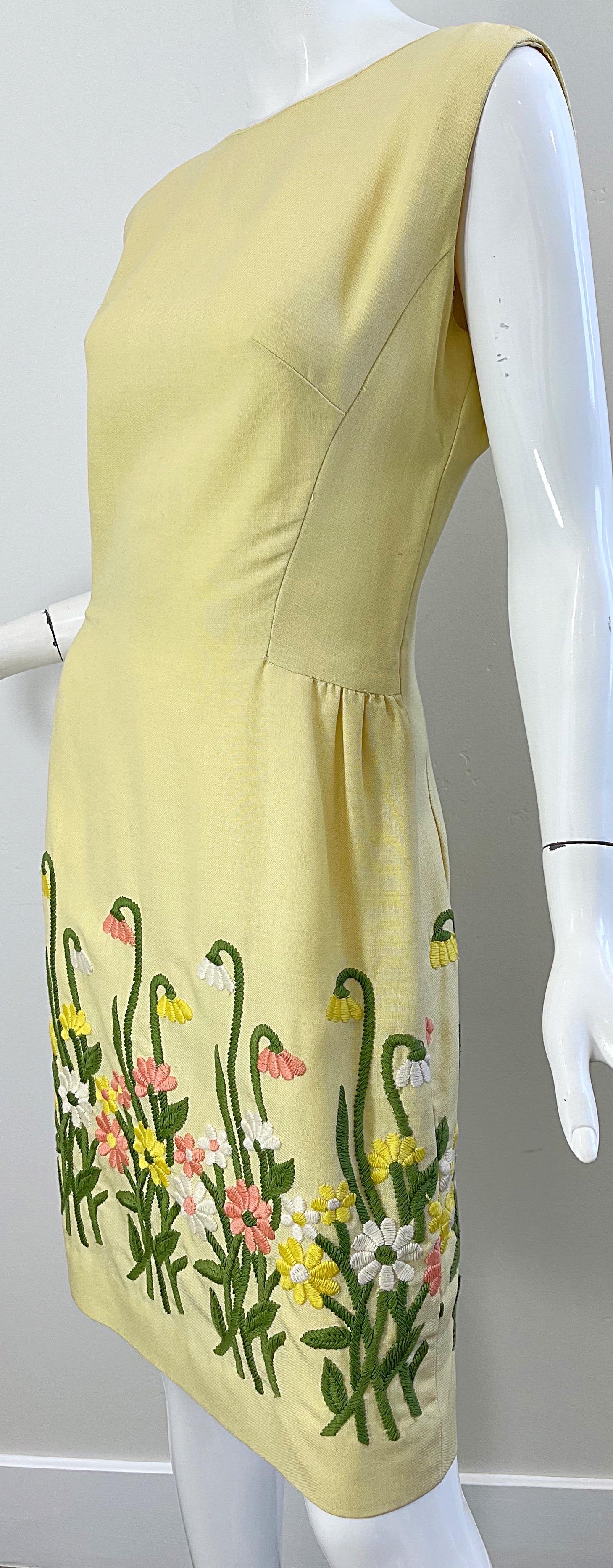 Chic 1960s Pale Yellow Embroidered Flower Linen Vintage 60s Sheath Dress For Sale 4