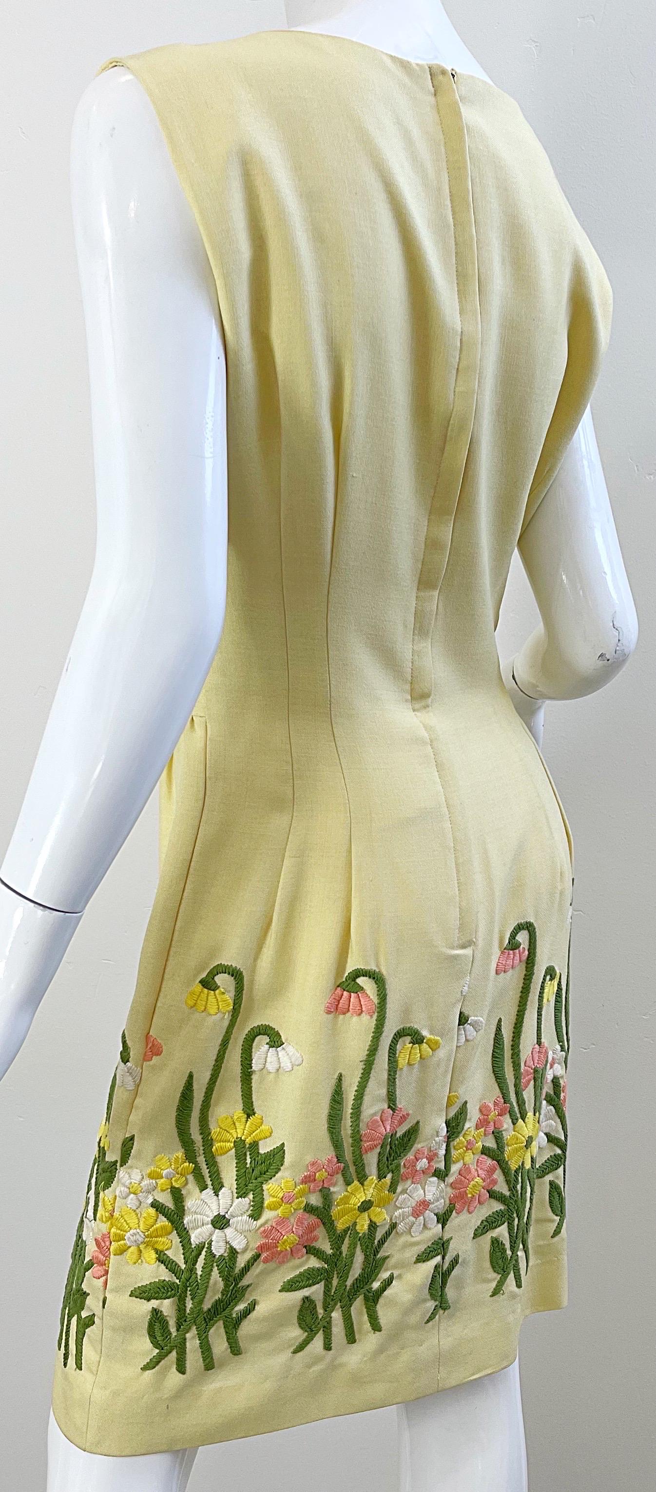Chic 1960s Pale Yellow Embroidered Flower Linen Vintage 60s Sheath Dress For Sale 5