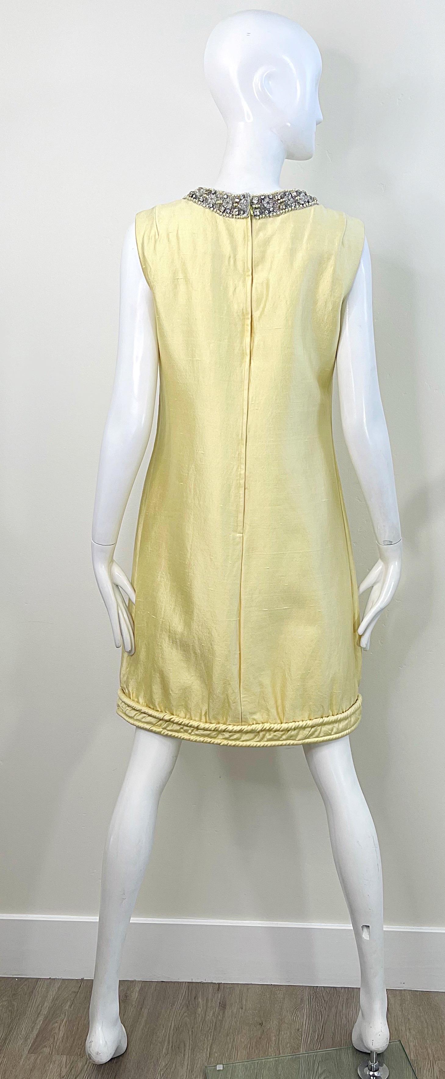 Women's Chic 1960s Pale Yellow Silk Shantung Rhinestone Beaded Vintage 60s Shift Dress For Sale