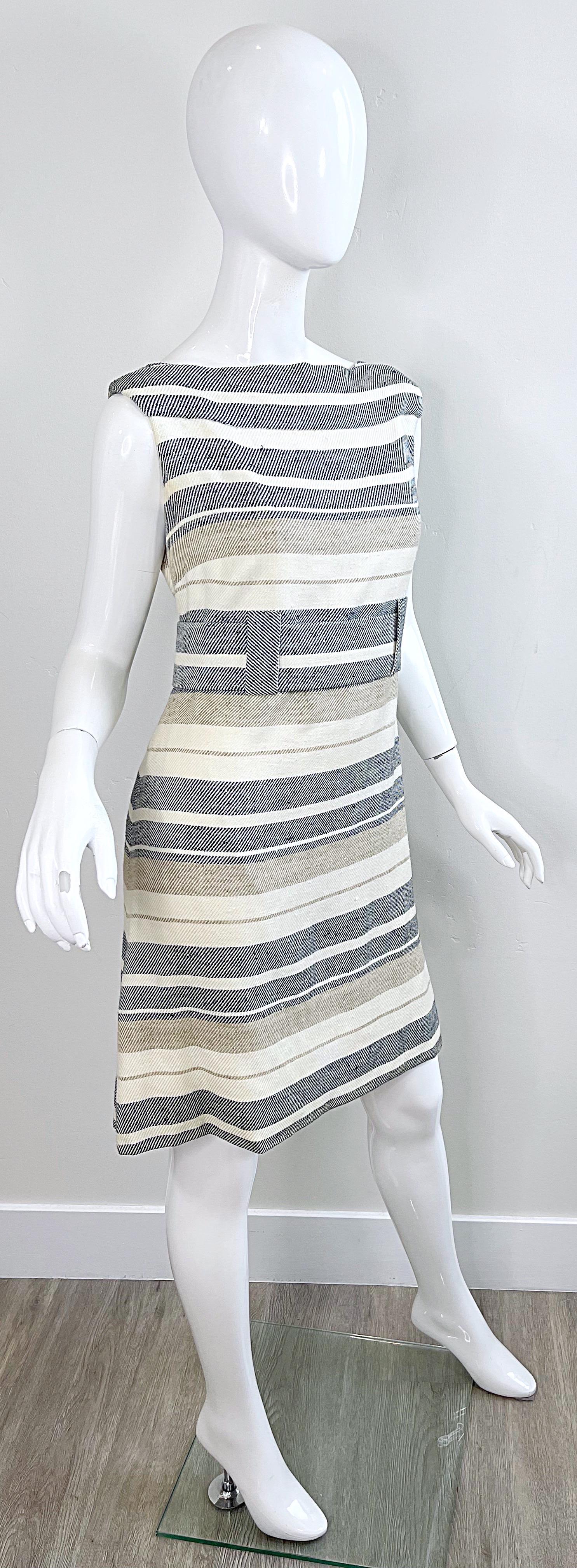 Chic 1960s Pauline Trigere Grey Taupe Ivory Sleeveless Striped 60s Shift Dress For Sale 3