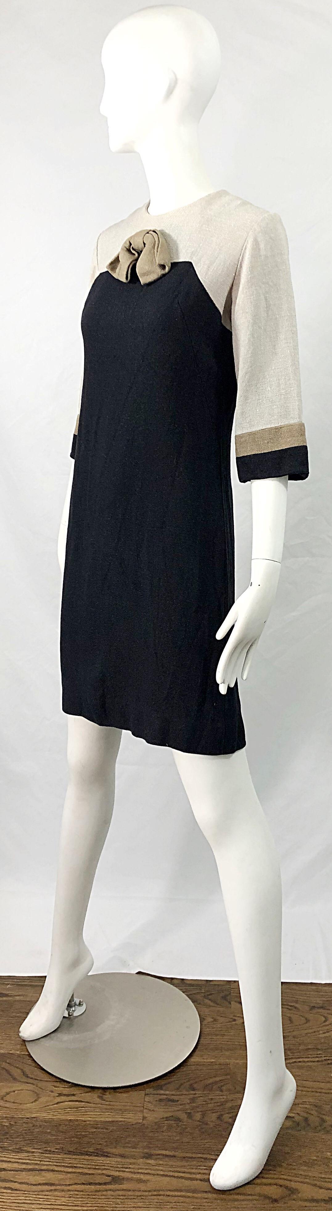 Chic 1960s Sherbert Originals Beige Black Linen Color Block Vintage Shift Dress For Sale 1