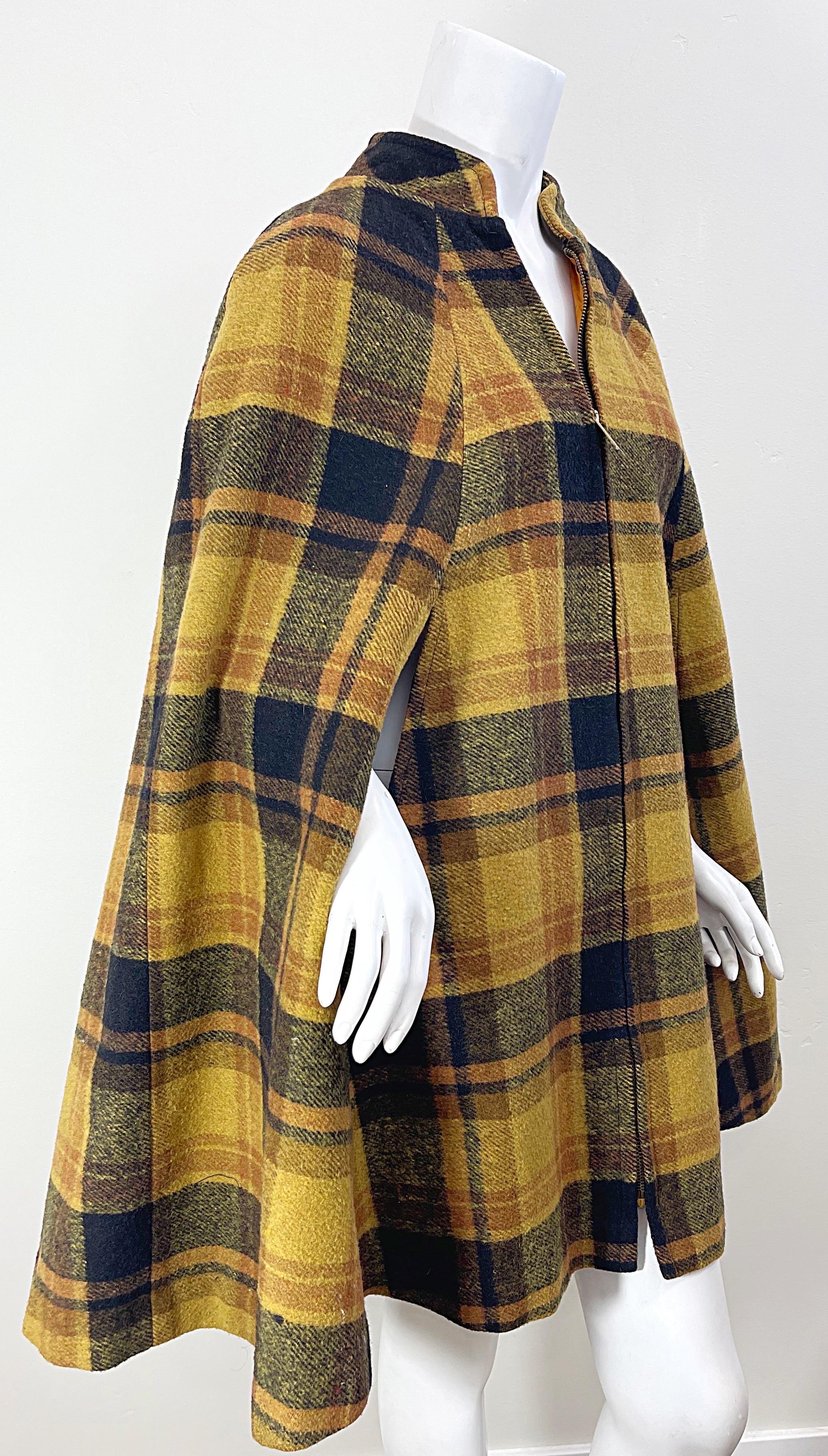 Chic 1960s Wool Plaid Burnt Orange Marigold Black Vintage 60s Jacket Cape  For Sale 1