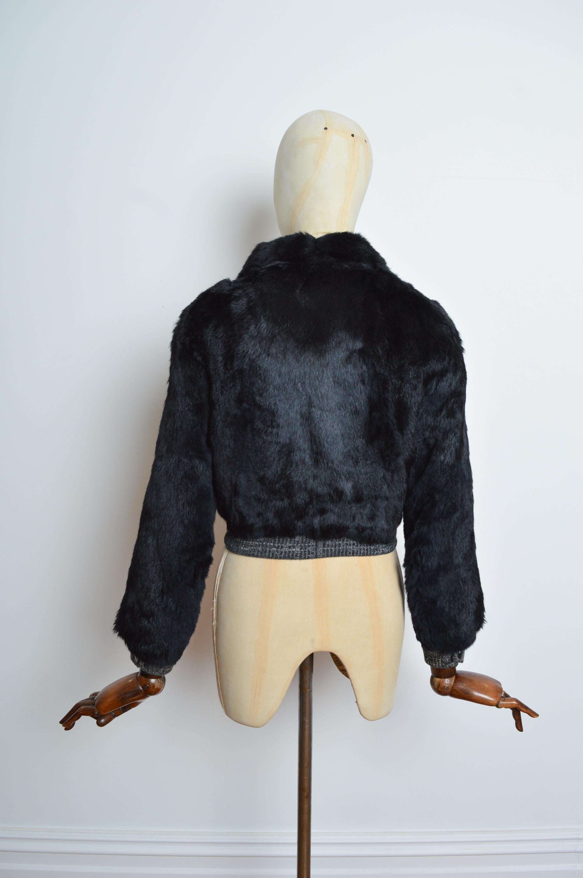 Chic 1970’s Black Coney Lapin Fur Knitted detail Cropped Bomber Jacket - Coat For Sale 6