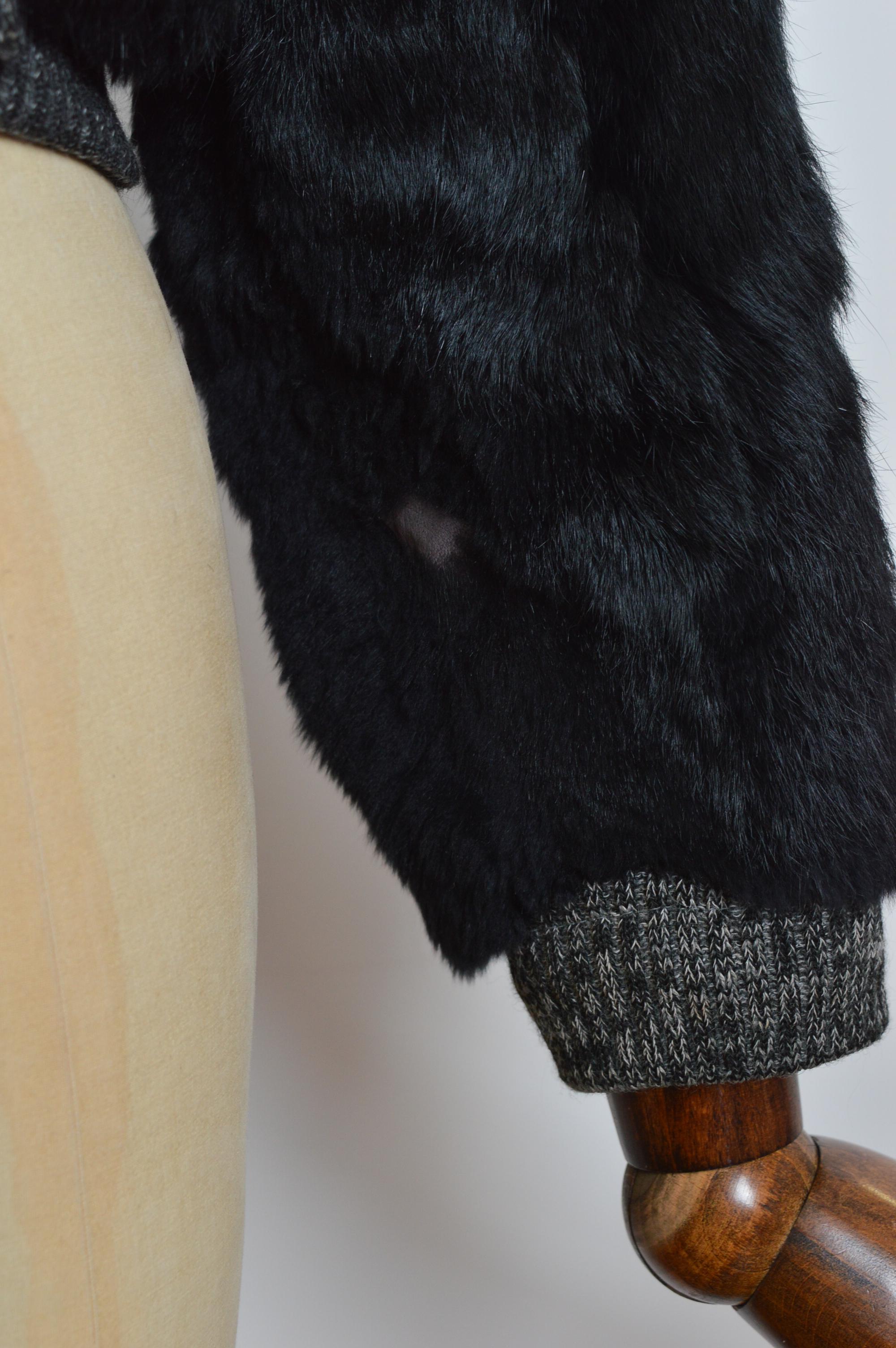 Chic 1970’s Black Coney Lapin Fur Knitted detail Cropped Bomber Jacket - Coat For Sale 9