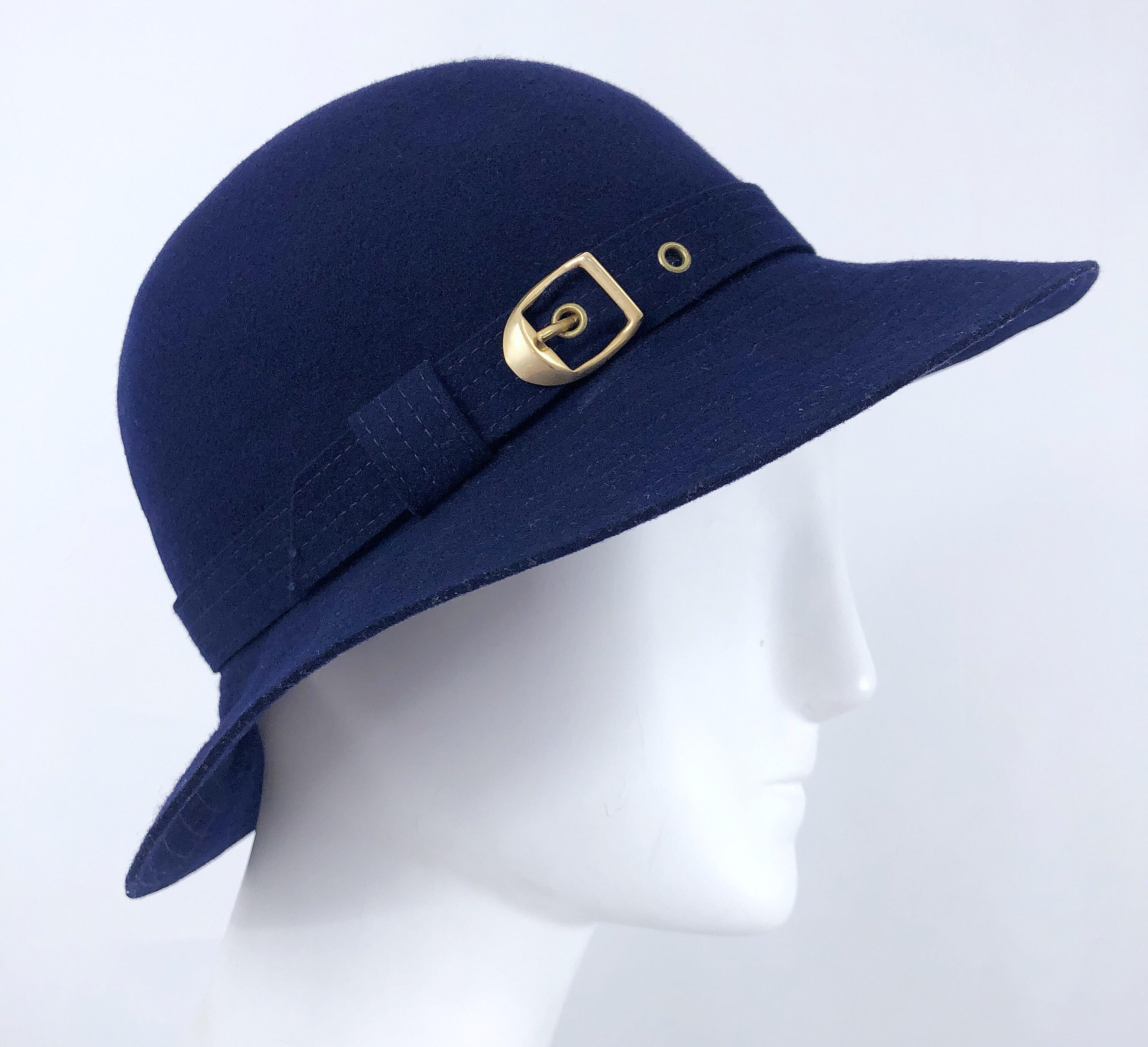 Chic 1970s Halston Navy Blue Wool Gold Buckle Vintage 70s Hat In Excellent Condition In San Diego, CA