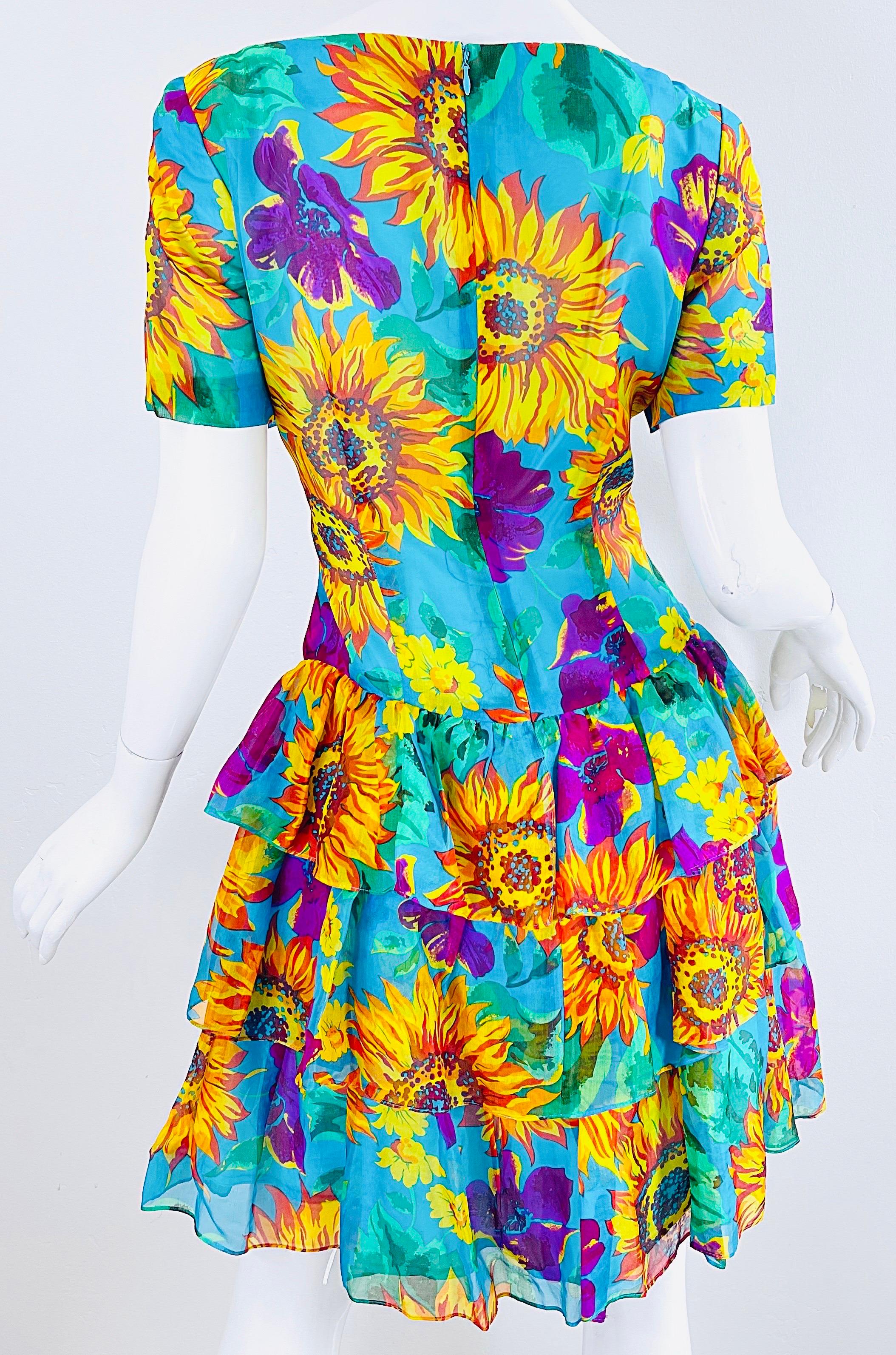 Chic 1980s Silk Chiffon Size 8 / 10 Sunflower Print Turquoise Vintage 80s Dress For Sale 7