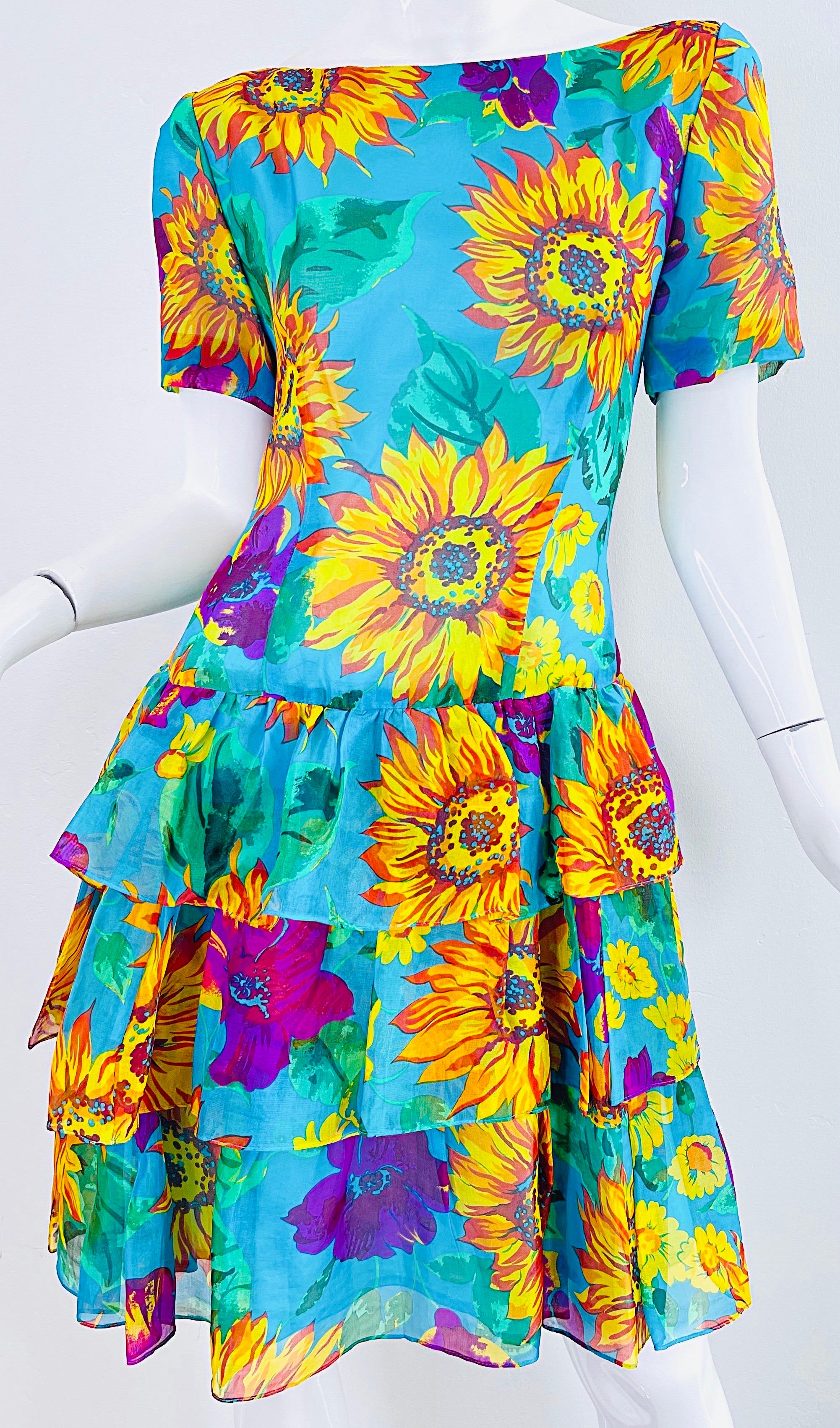 Chic 1980s Silk Chiffon Size 8 / 10 Sunflower Print Turquoise Vintage 80s Dress For Sale 3