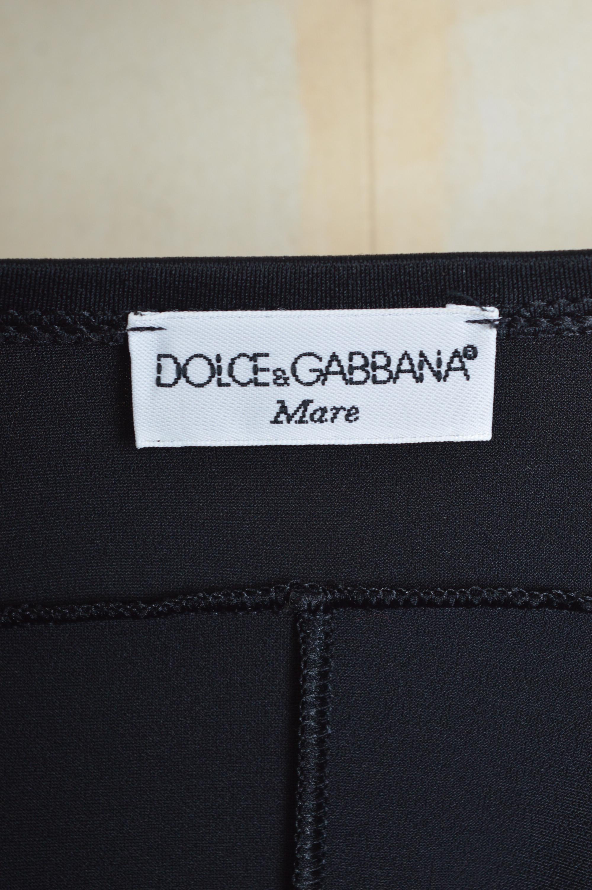Elegante vestido negro de tirantes de los años 90 de Dolce & Gabbana con tirantes de gelatina 6