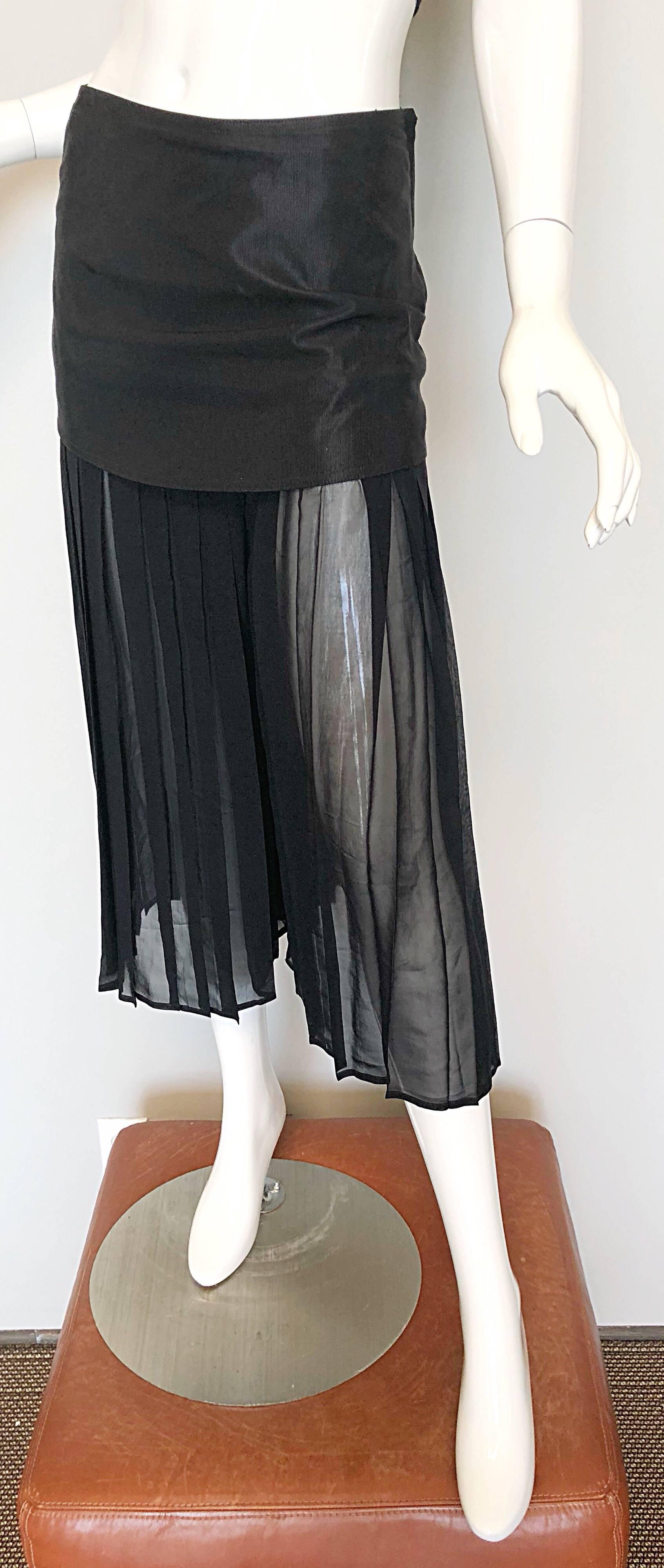 Chic 1990s Italian Black Chiffon Wide Palazzo Leg Cropped Culottes w/ Mini Skirt In Excellent Condition For Sale In San Diego, CA