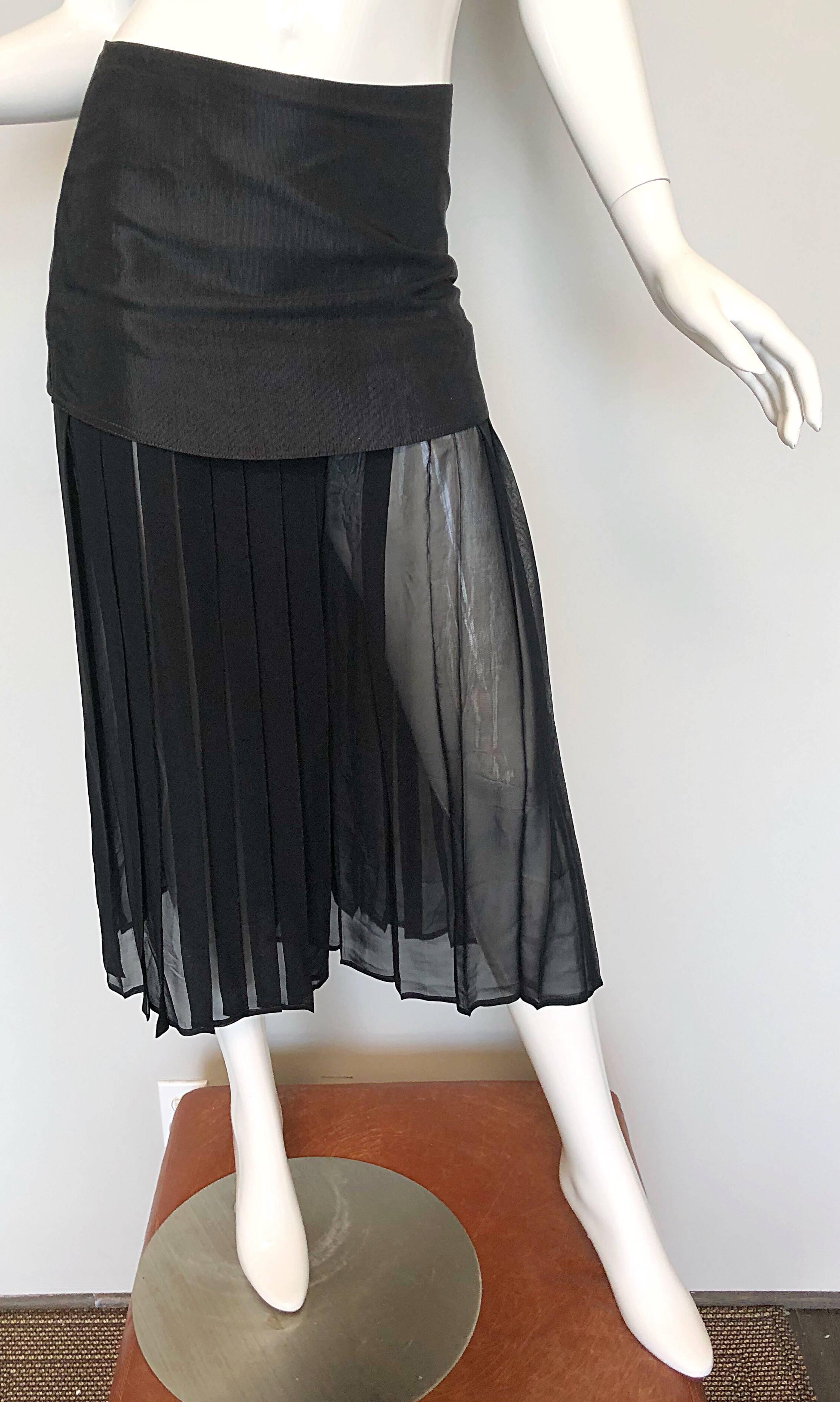 Chic 1990s Italian Black Chiffon Wide Palazzo Leg Cropped Culottes w/ Mini Skirt For Sale 2