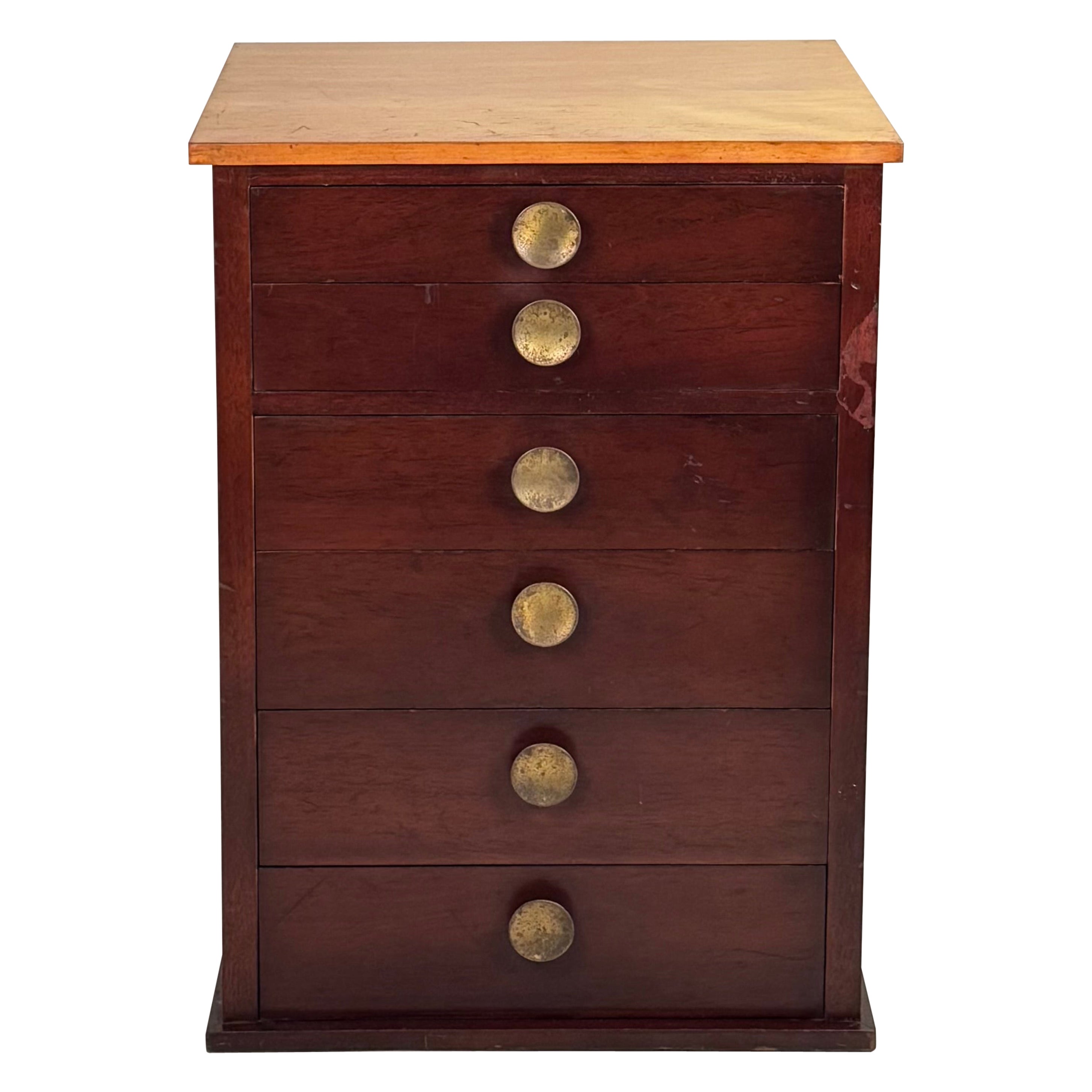 Chic Art Deco Column of Drawers in the Style of Gilbert Rohde For Sale