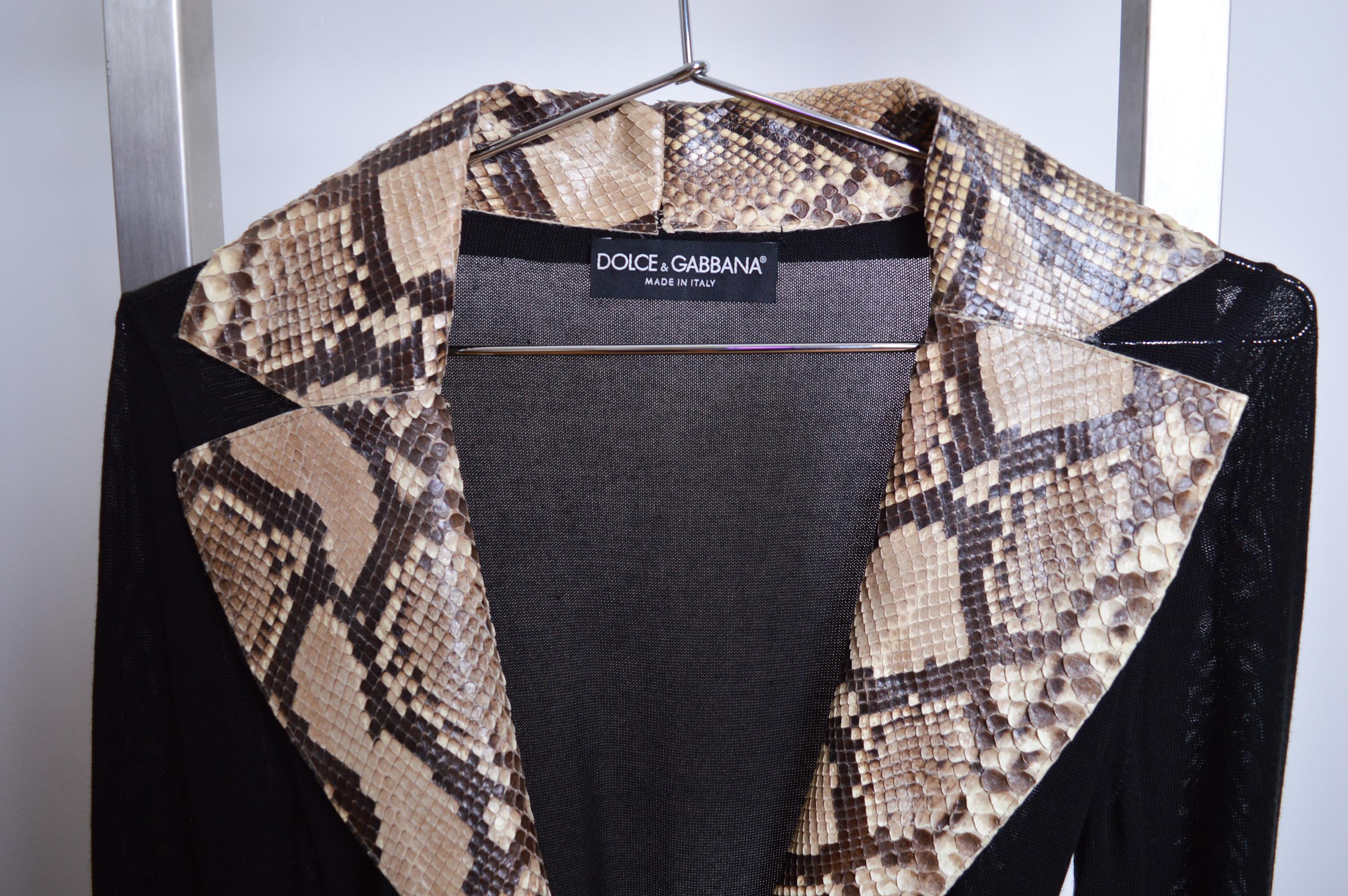 Chic Black Python Dolce & Gabbana Wrap around Knit Cardigan Sweater For Sale 5