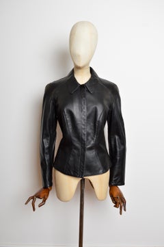 Chic Black Tailored Thierry Mugler 2000's Lambskin Leather Box Jacket