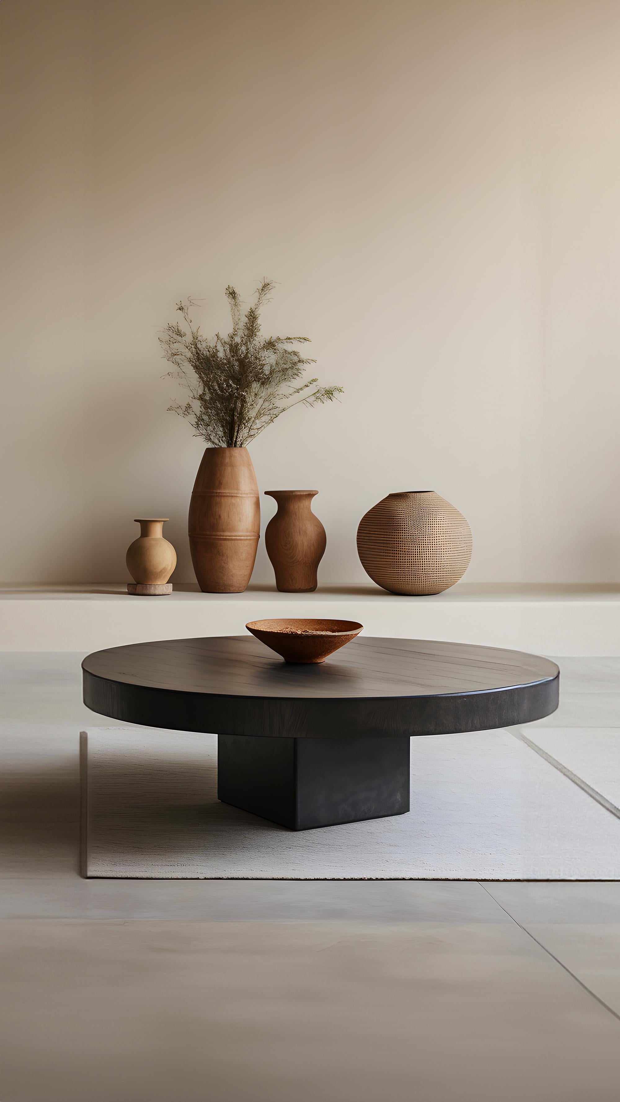 Bois de feuillus Table basse ronde chic teintée noire - Urban Fundamenta 27 par NONO en vente