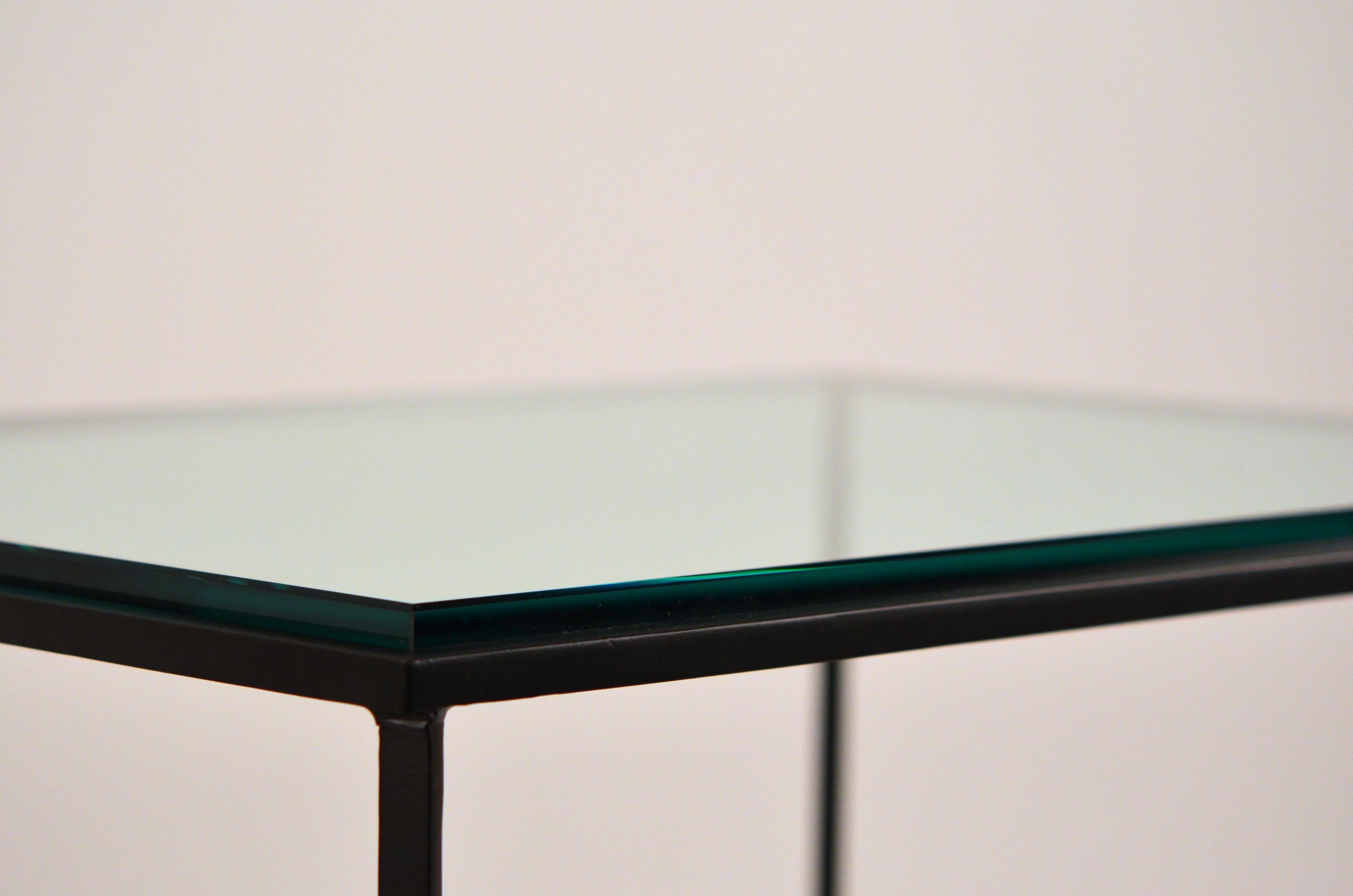 Contemporary Chic Blackened Steel and Glass 'Entretoise' Side Table by Design Frères For Sale