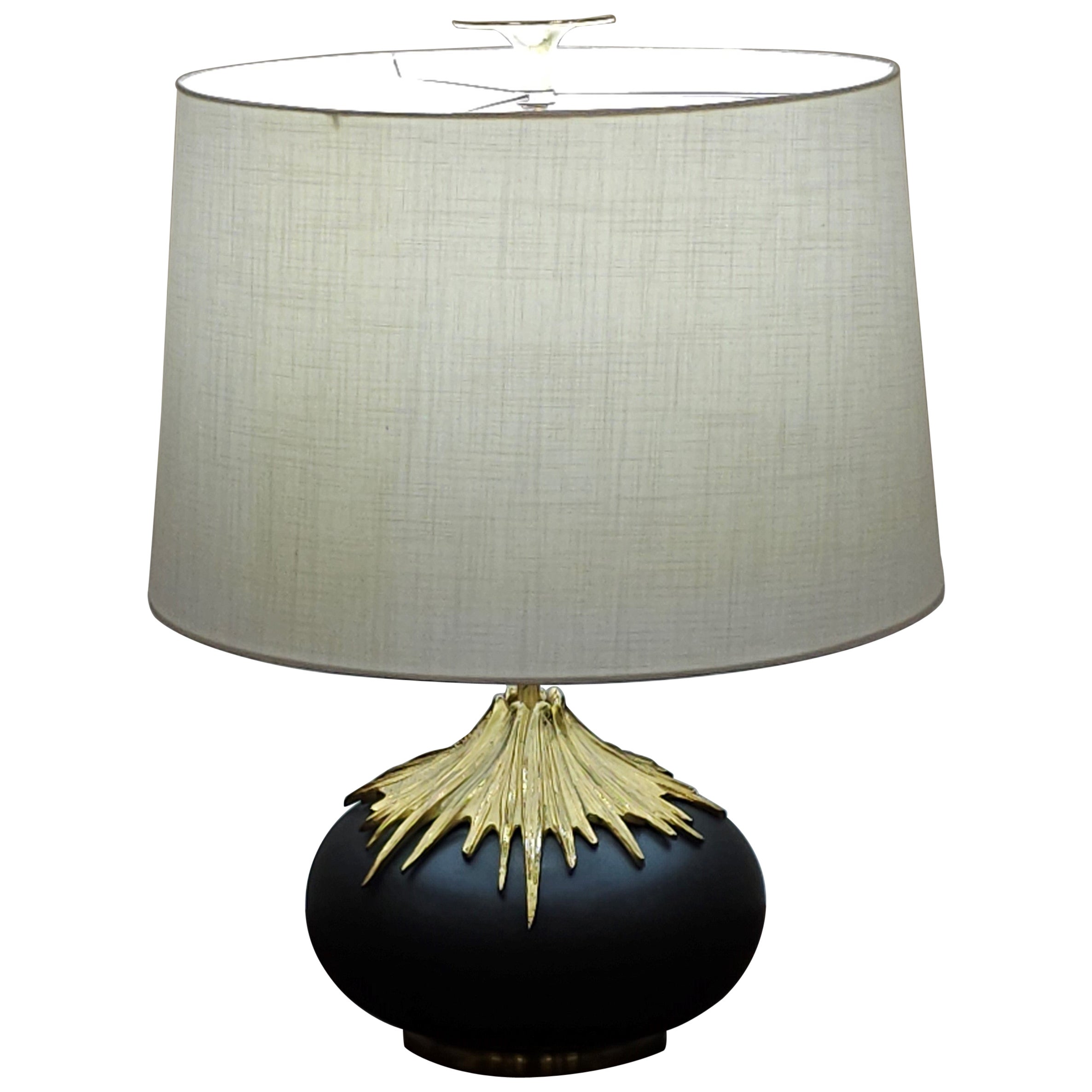 Lampe de table chic en bronze de la Maison Charles, France, 20e siècle en vente