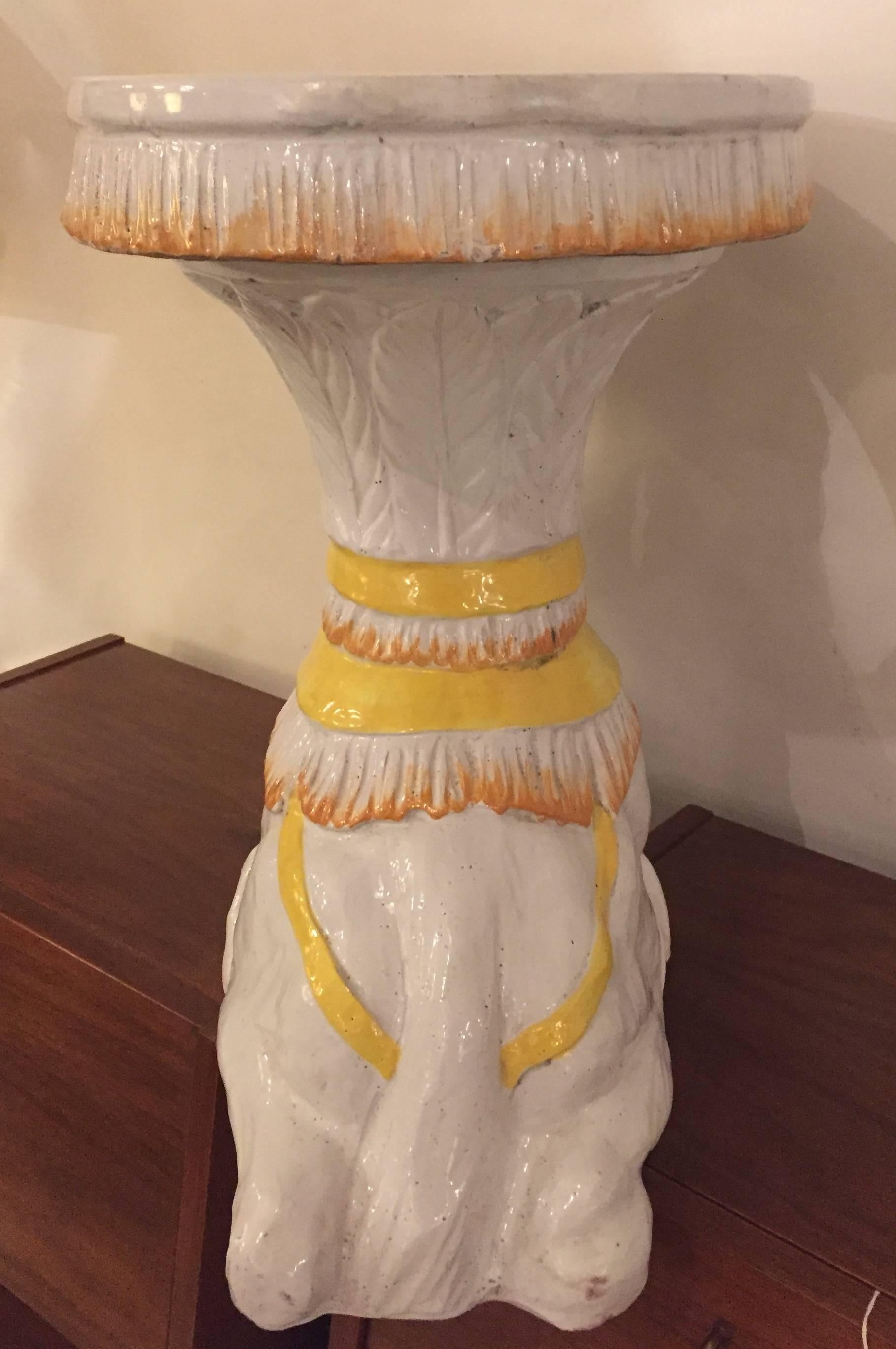 Chic Camel Motife Terra Cotta Side Table Garden Seat In Excellent Condition In Hopewell, NJ