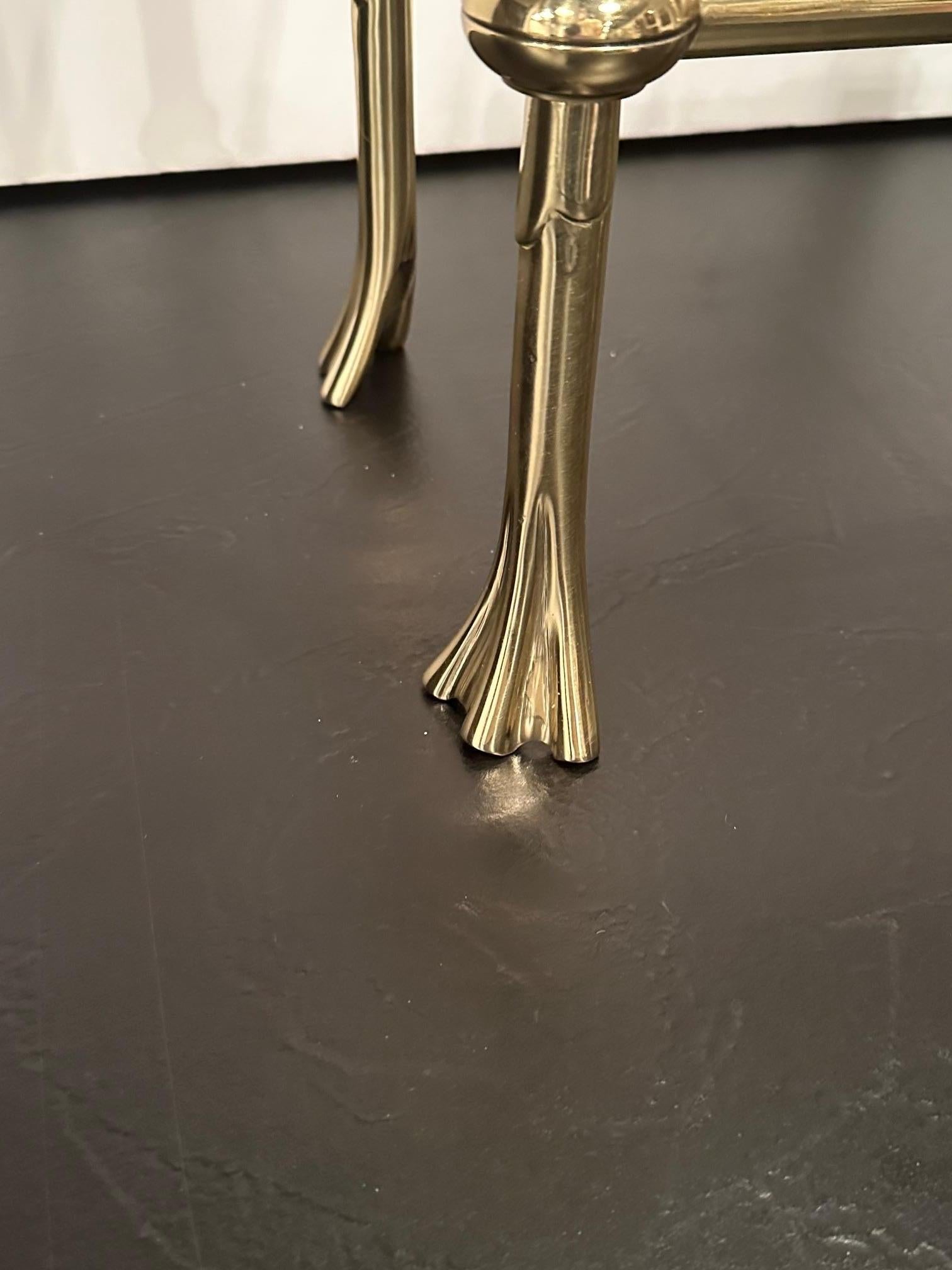 Chic Stand Umbrella en laiton massif moulé avec motif de canard en vente 1