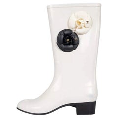Chic Chanel White Rubber Boots Size 36