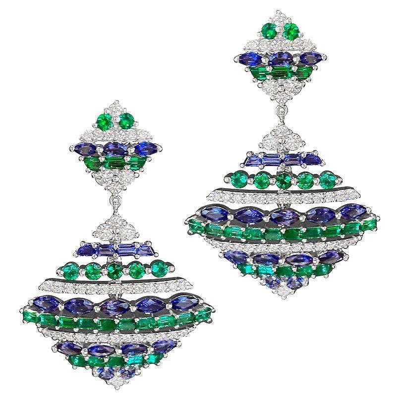 Chic Emerald Blue Sapphire Diamond Dangle Whit 18k Earrings for Her For Sale