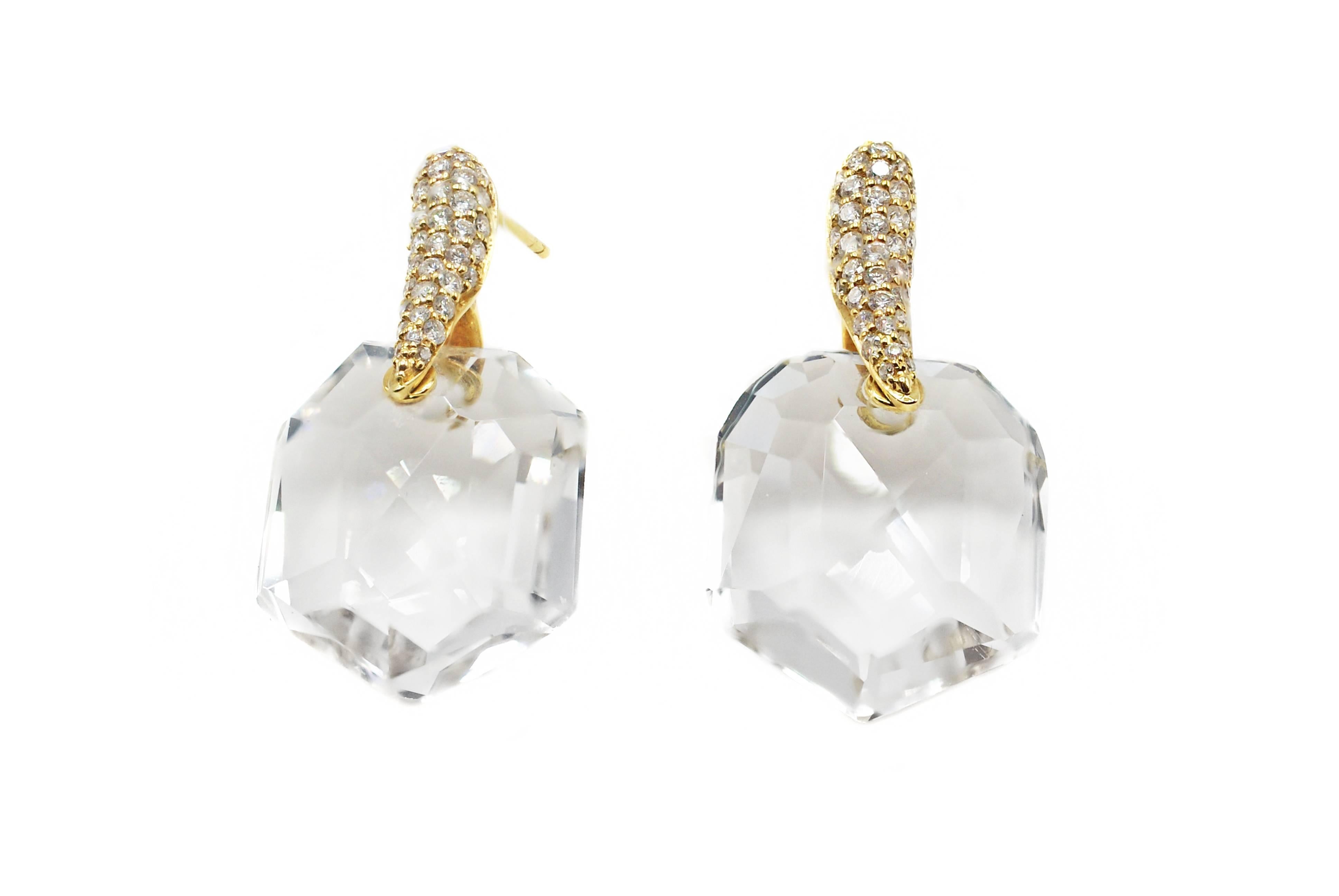 Chic Faceted Rock Crystal Diamond 18 Karat Yellow Gold Earrings In Excellent Condition In New York, NY
