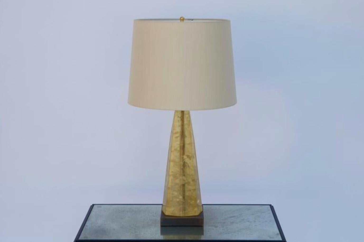 Fractal resin lamp in the style of Marie-Claude de Fouquières, circa 1975. Obelisk shaped fractal resin column over a patinated brass base. Rewired with custom cream silk shade and matching top diffuser. Very chic lamp.

Shade measurement : 14'
