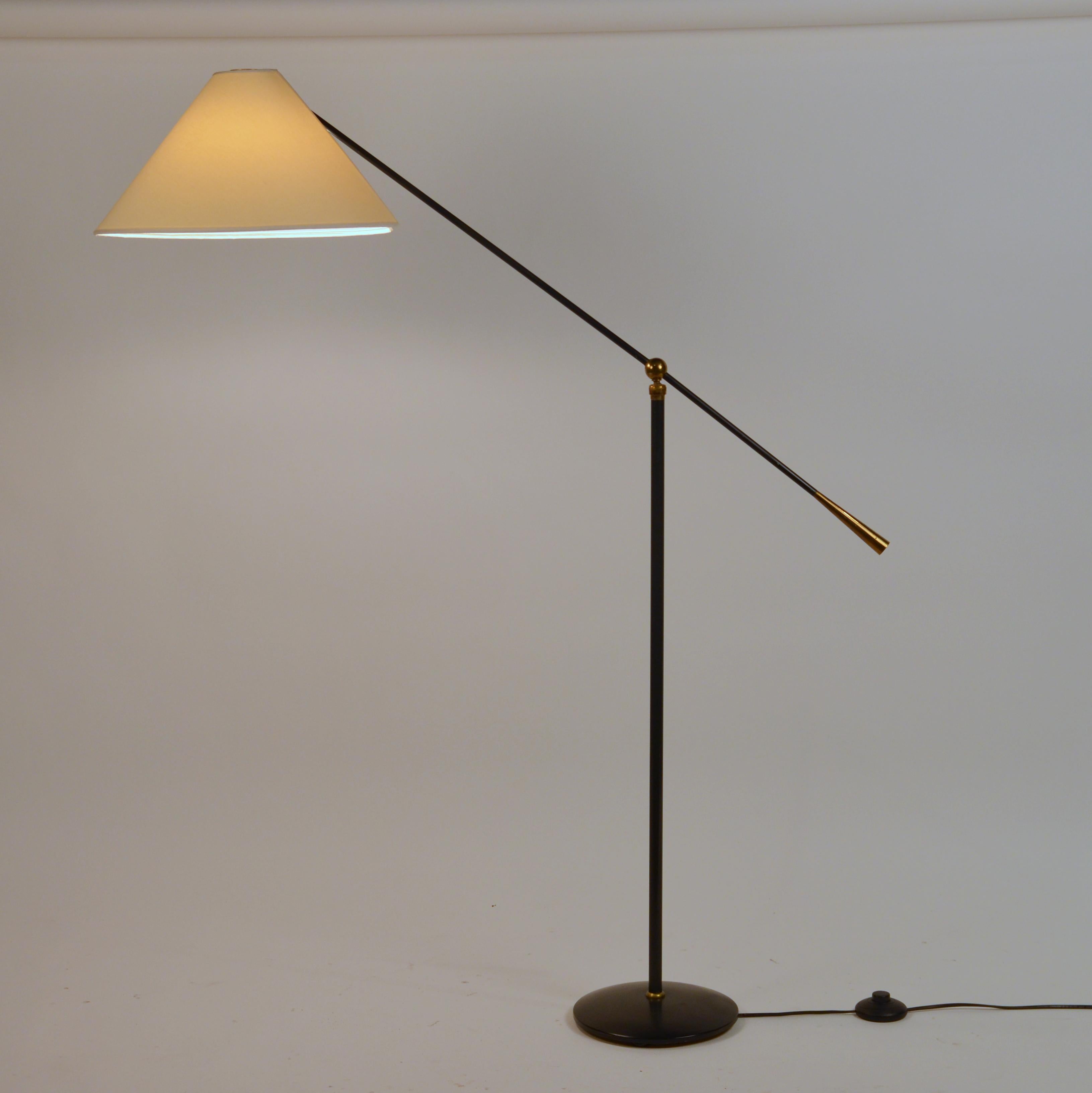 Chic French 1950s Articulated Floor Lamp by Maison Lunel 3