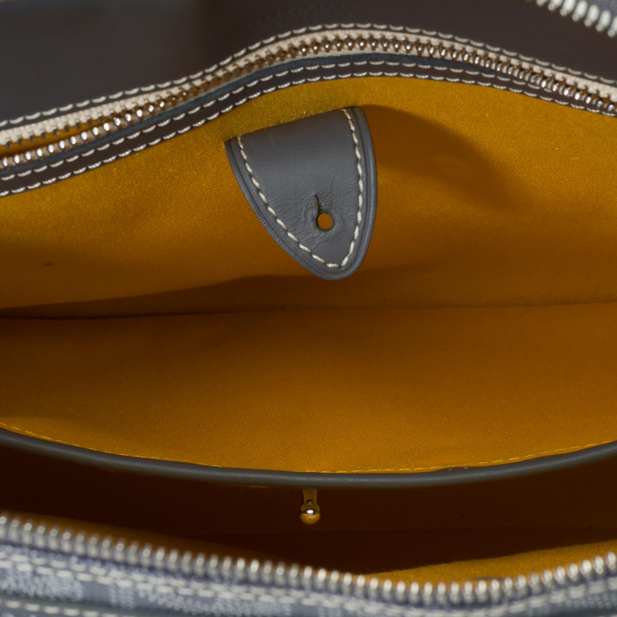 Chic Goyard Ambassade PM briefcase in Grey Goyardine canvas and leather, SHW For Sale 3