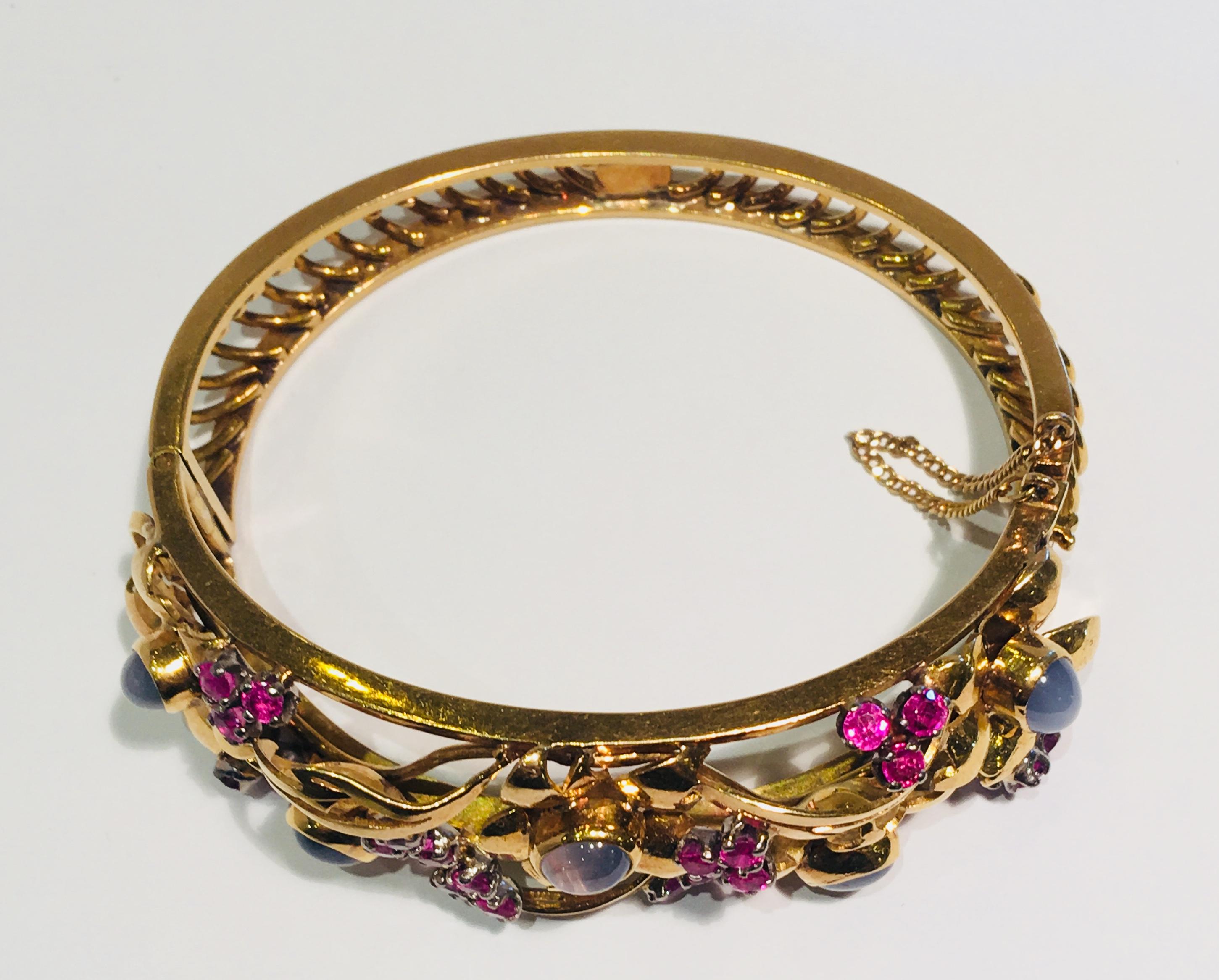 Women's Art Nouveau Star Sapphire and Natural Ruby 18 Karat Gold Floral Bangle Bracelet