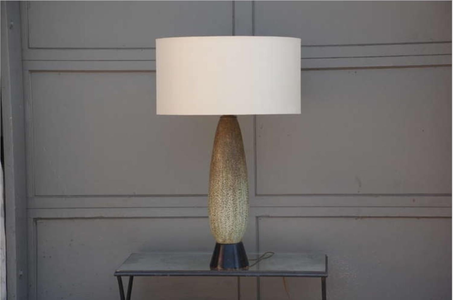 Chic heavy studio ceramic oblong lamp. Rewired.

Shade dimensions: 11 in. tall x 22 in. diameter.