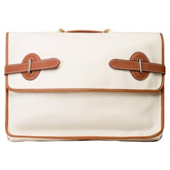 Porte-documents chic Hermès Buenaventura en toile beige et cuir barénia or, SHW