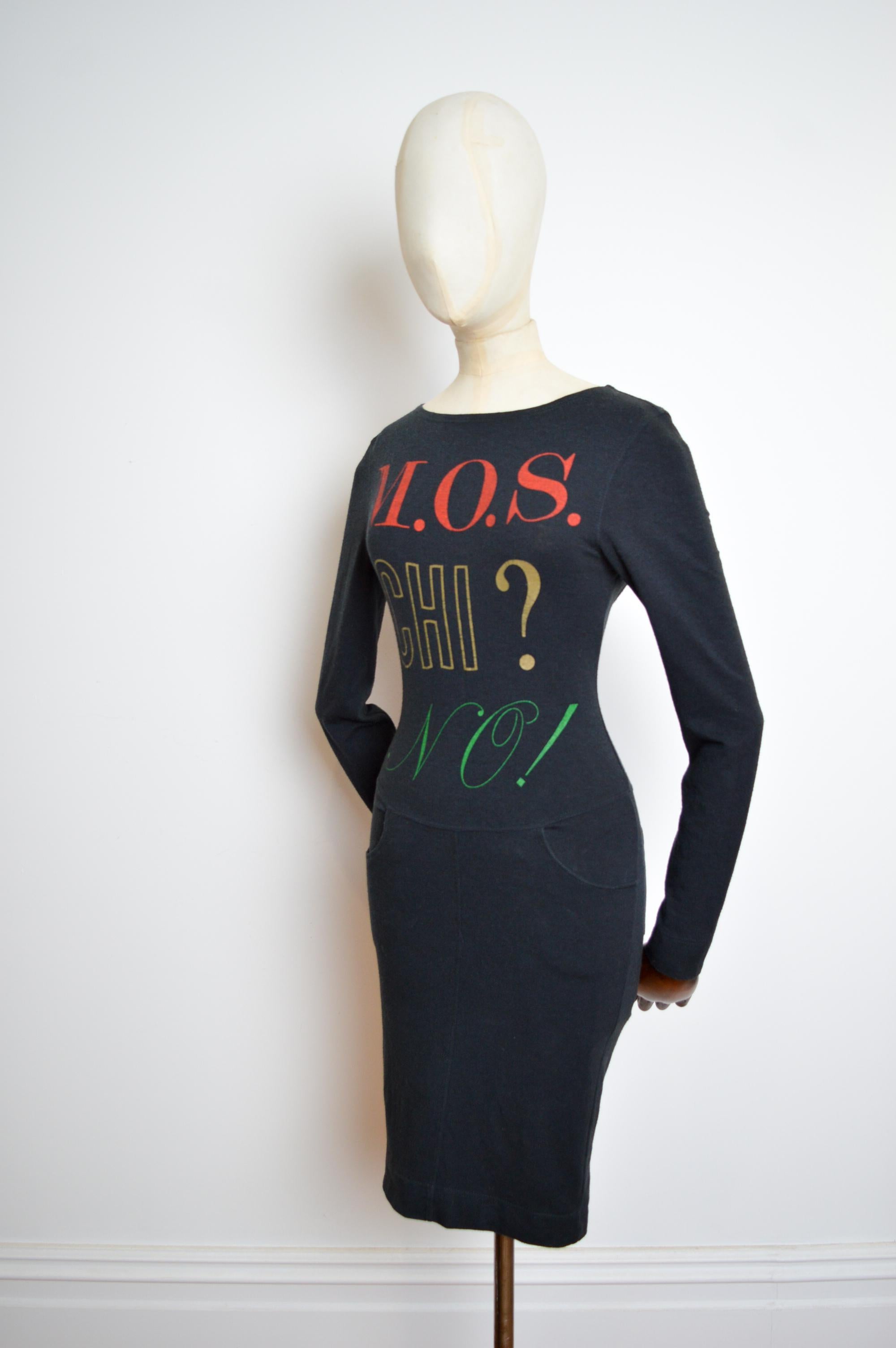 Elegante minivestido negro MOSCHINO años 90 de manga larga con body con Graphic en venta 2