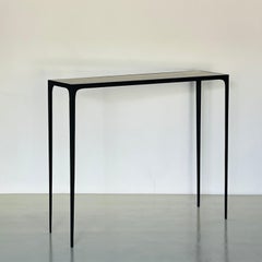 Console lunga chic in pergamena 'Esquisse' di Design Frères