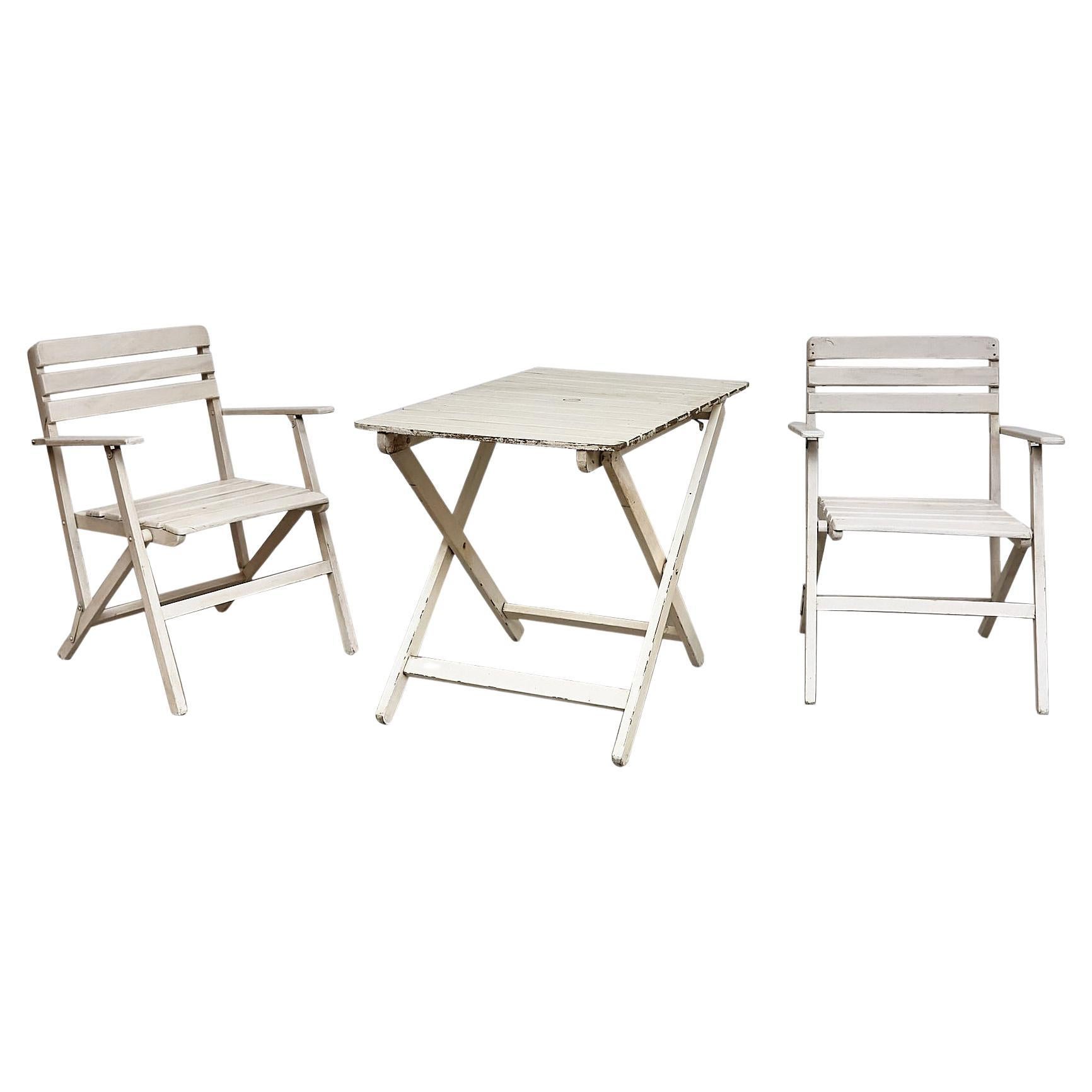 Chic Mid-Century White Lacquered Armchairs & Dining Table Set, circa 1960 For Sale