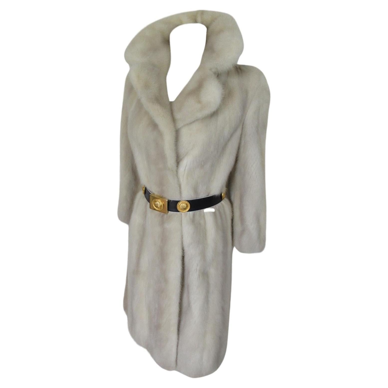 Chic Mink Fur Coat Small For Sale