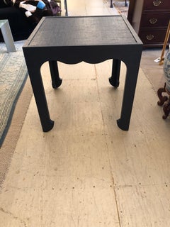 Chic Marineblauer Designer-Beistelltisch mit Leinen umwickelt, quadratisch, Paar verfügbar