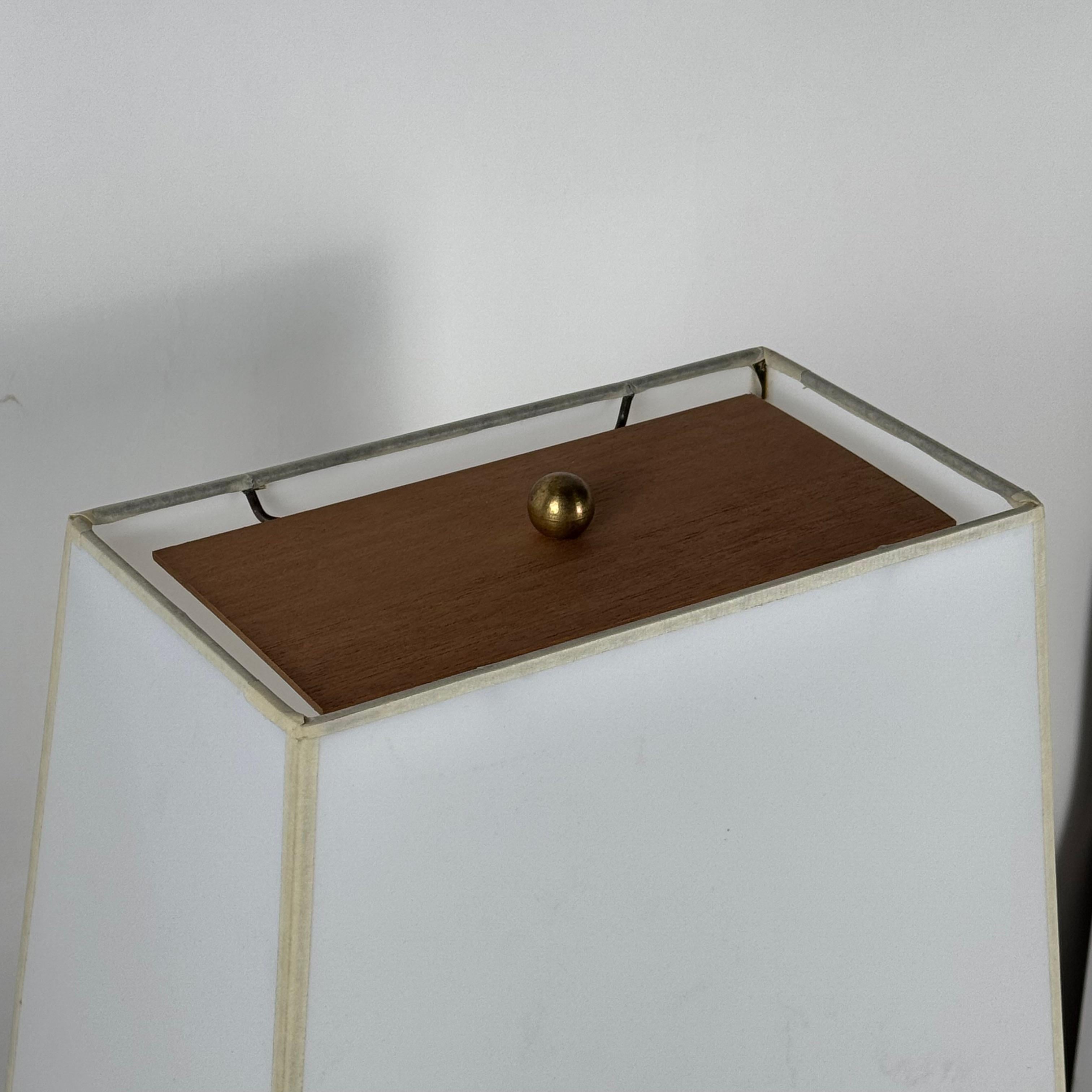 Chic Octagonal Walnut Desk Lamp with Custom Shade and Diffuser In Excellent Condition For Sale In Los Angeles, CA