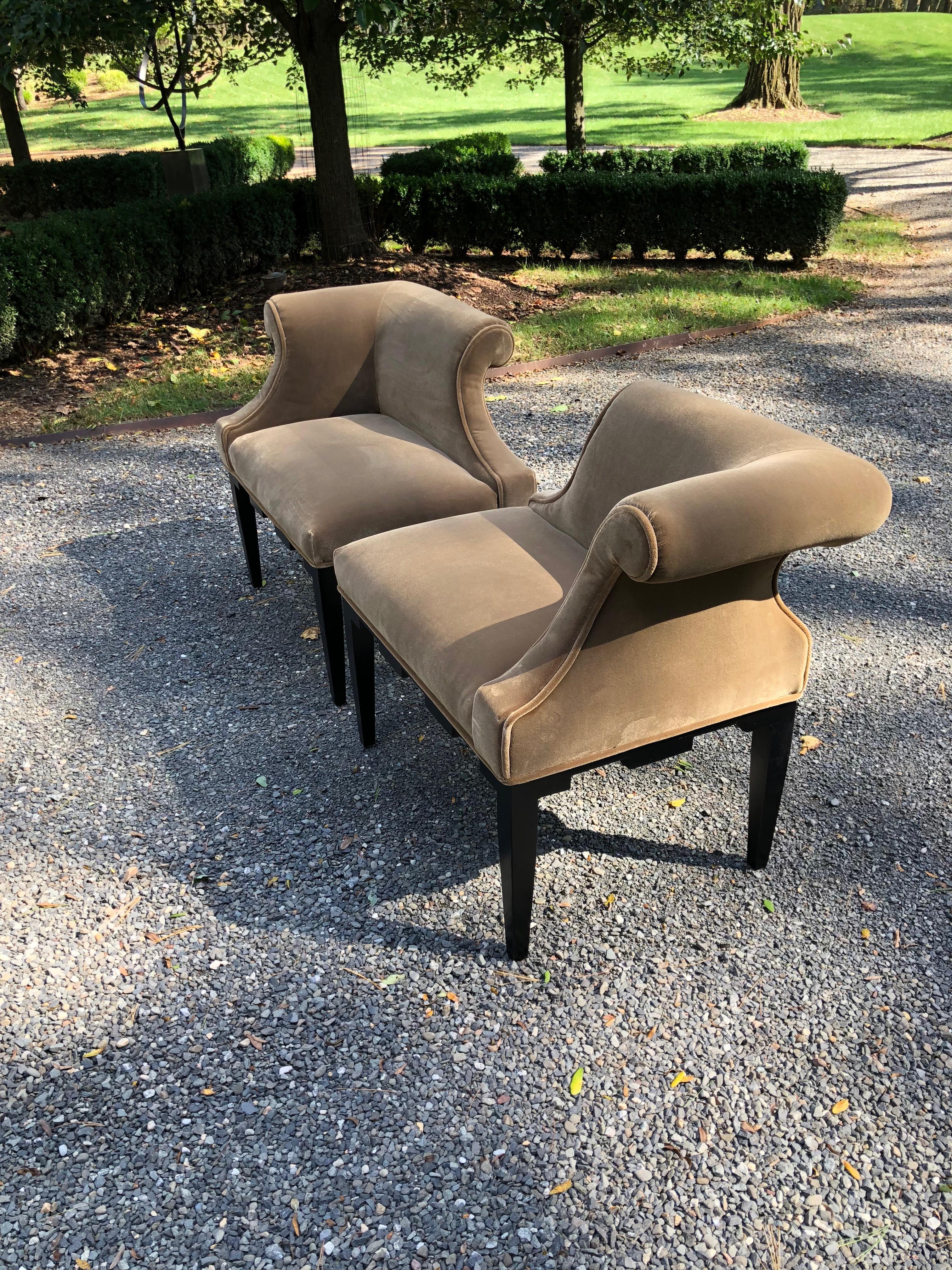 Chic Pair of Baker Corner Chairs Upholstered in Mushroom Velvet 1