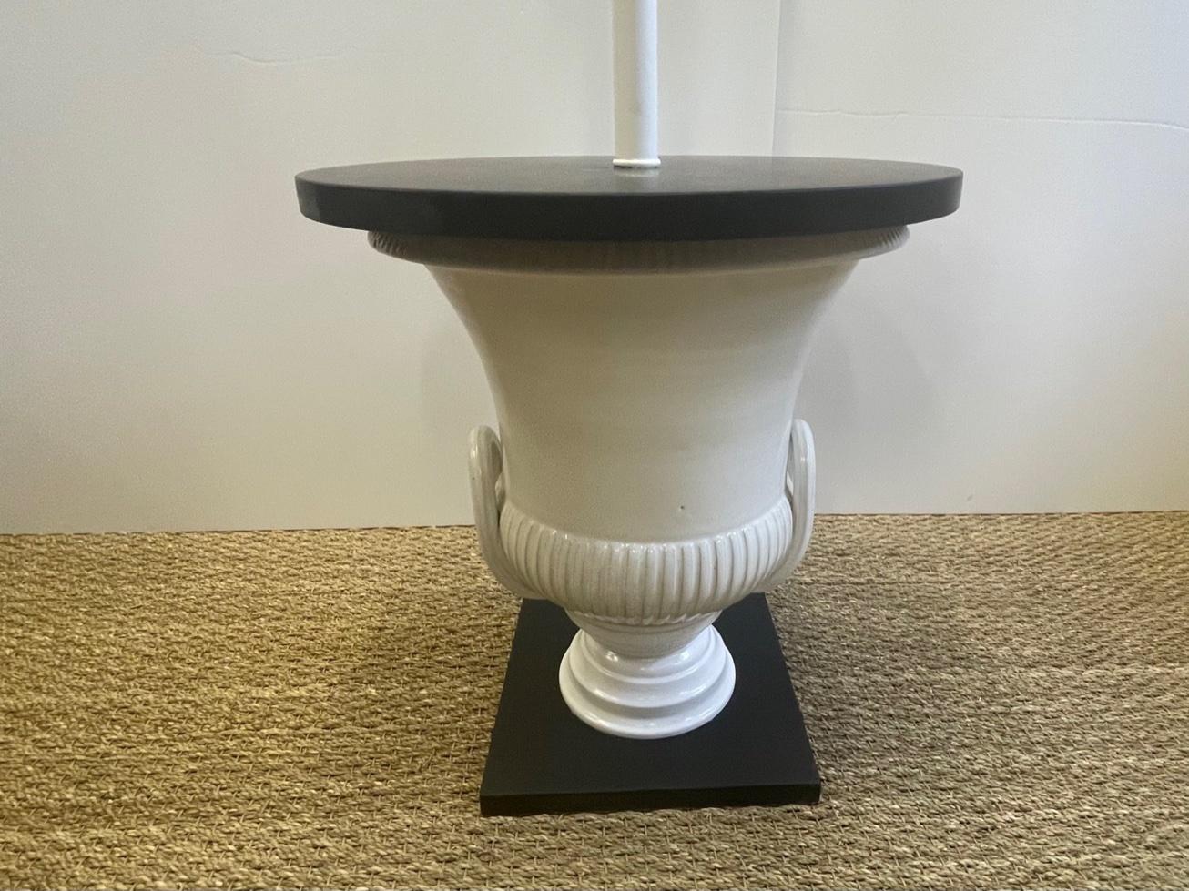 Chic Pair of Dorothy Draper Style Urn Base Floor Lamp Side Tables In Good Condition For Sale In Hopewell, NJ