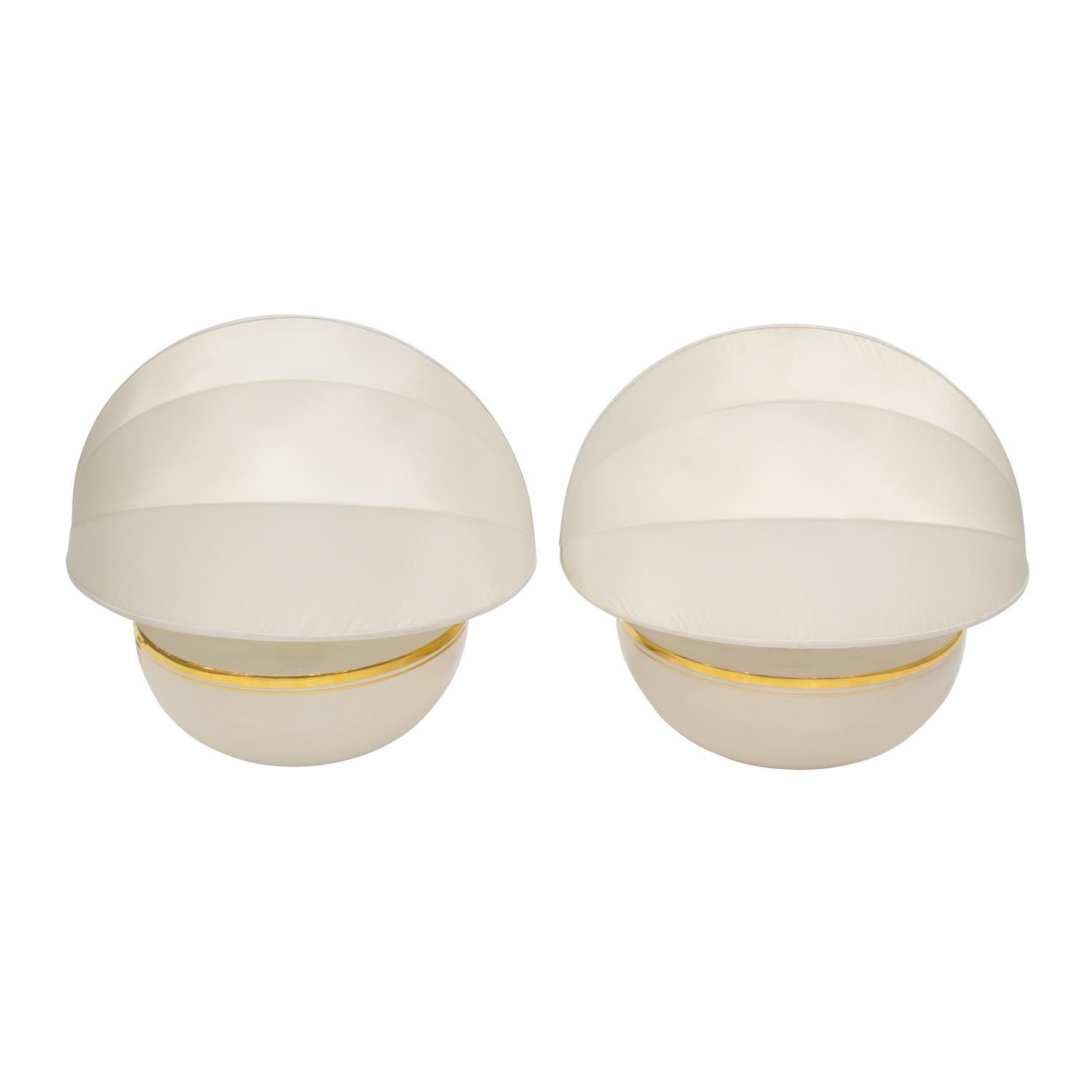 Mid-Century Modern Chic Pair of French Porcelain Table Lamps with Sculptural Shades 1960s For Sale