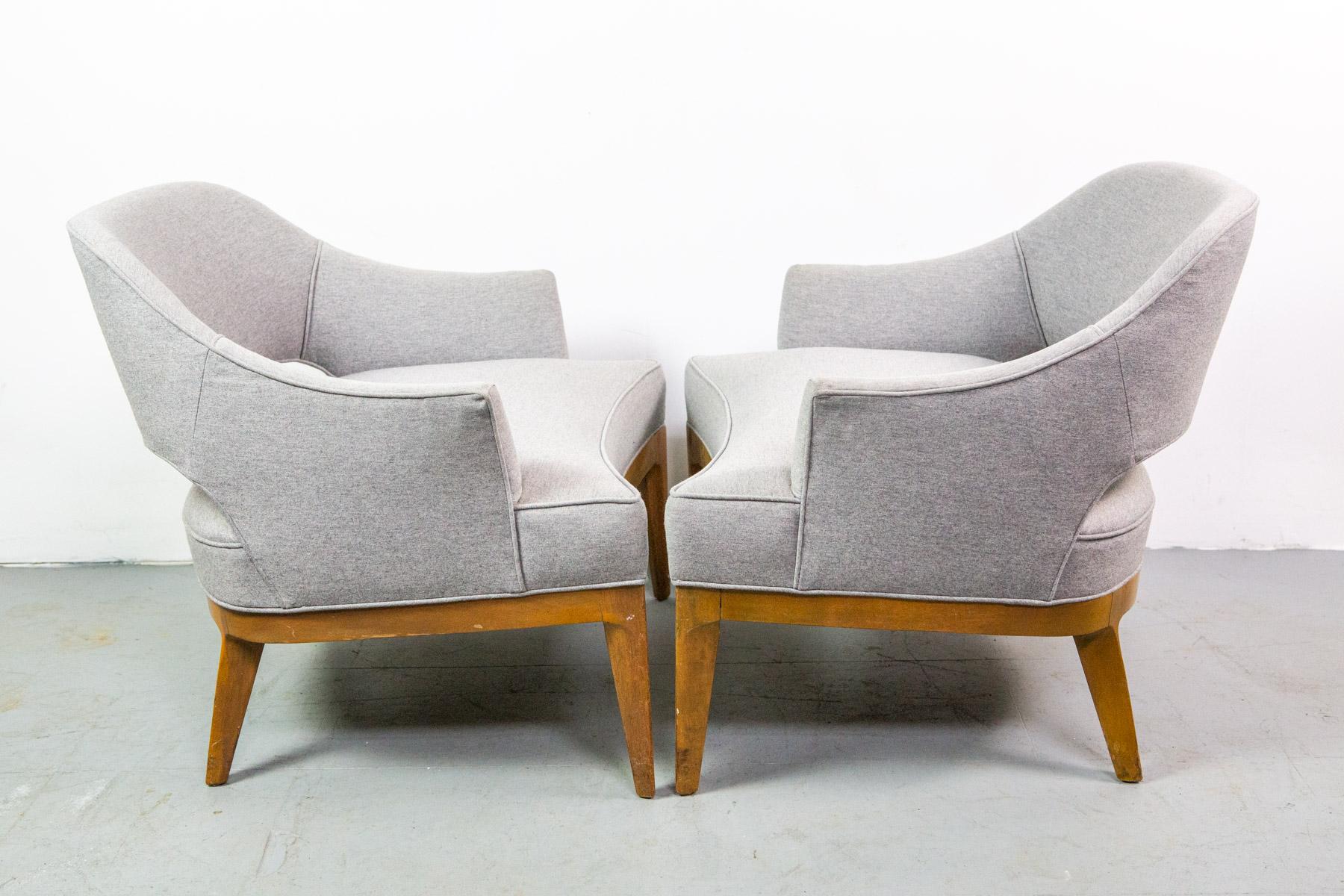 Mid-Century Modern Chic Pair of Harvey Probber Lounge Chairs 