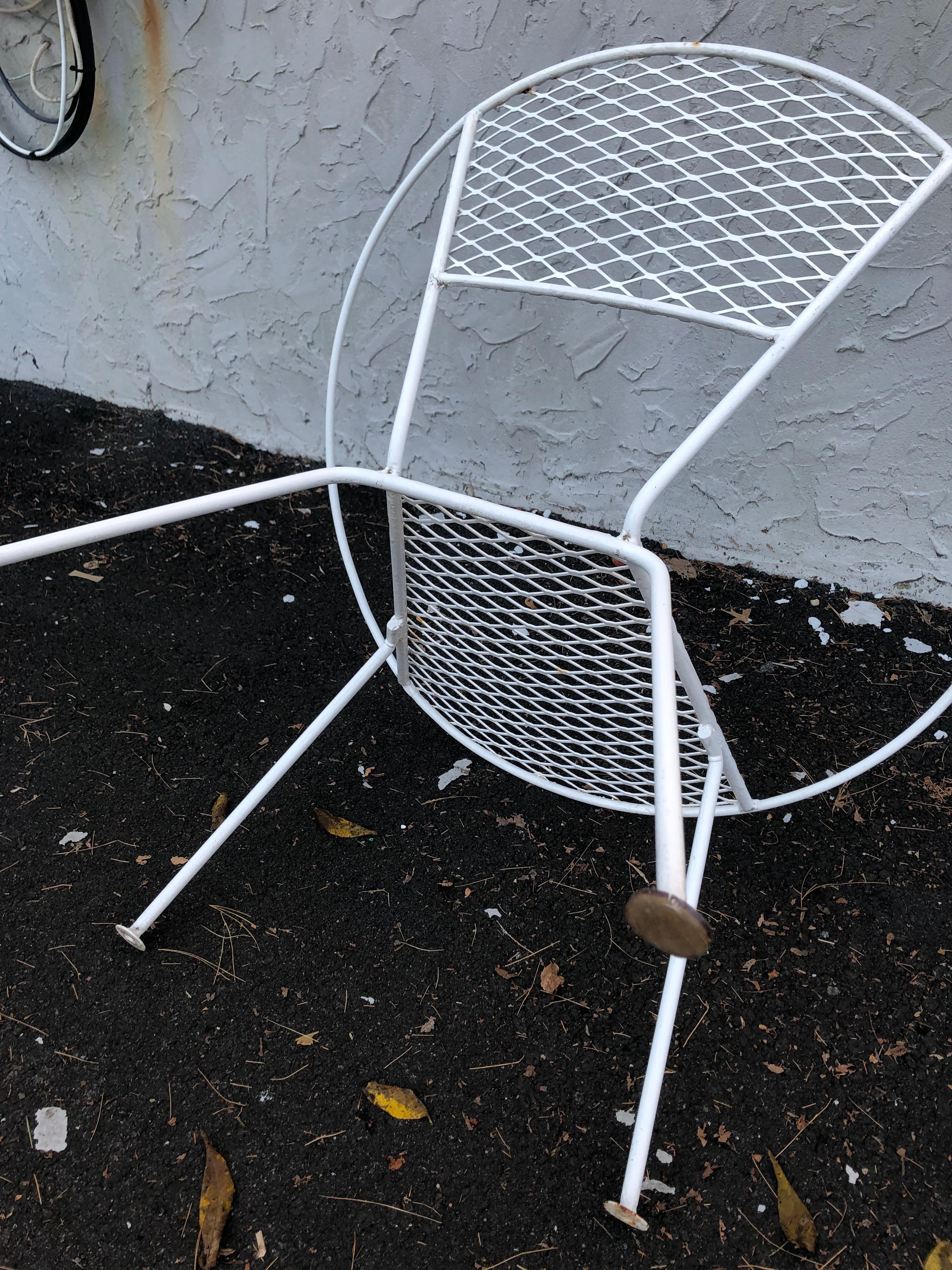 Metal Chic Pair of Mid-Century Modern Circular Shaped Patio Chairs