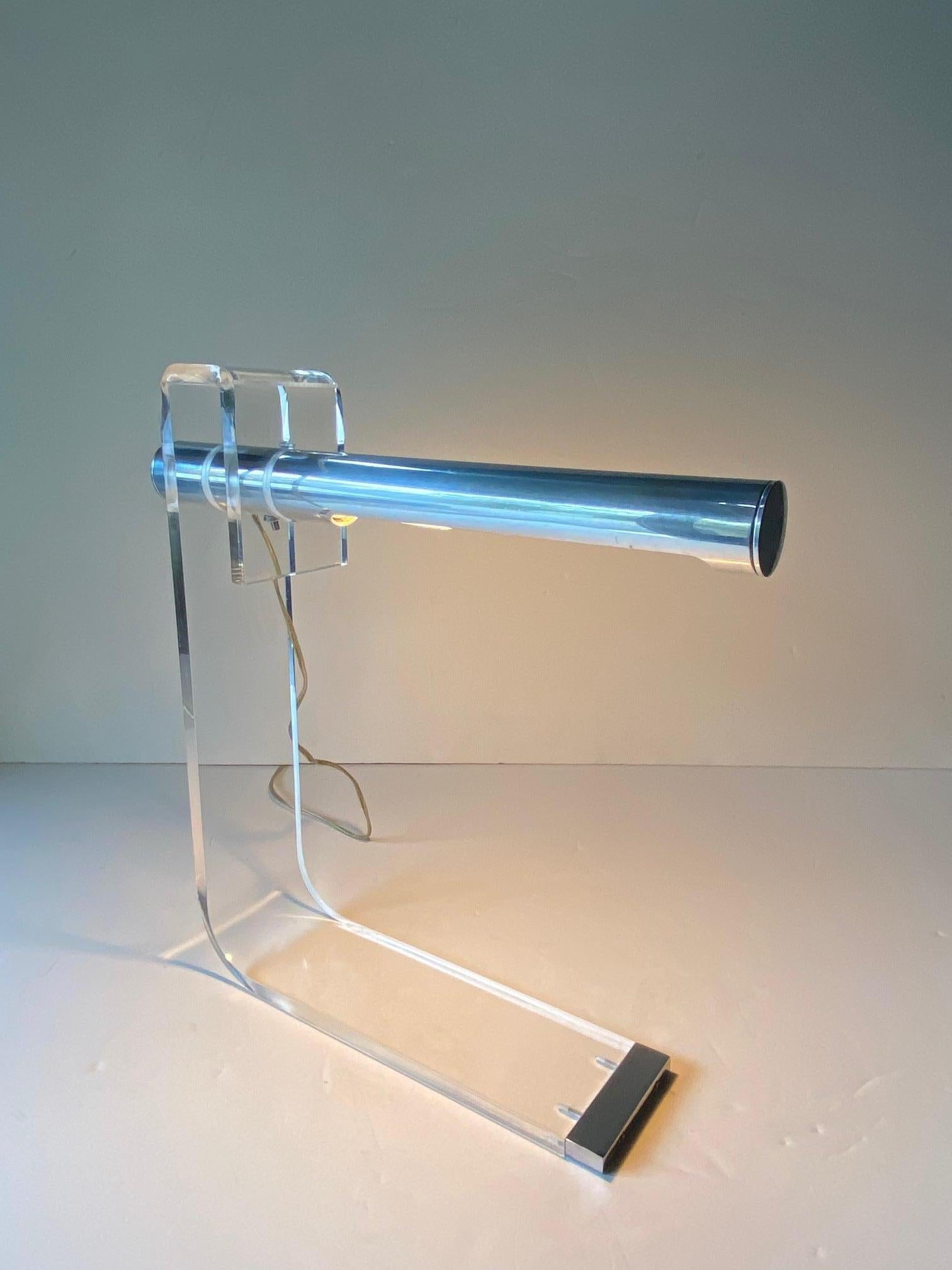 Late 20th Century Chic Pair of Mid-Century Modern Sonneman Lucite and Chrome Desk Lamps