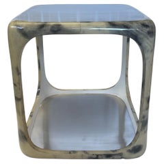 Schickes Paar Beistelltische aus Pergament. Italien, 1970er Jahre.