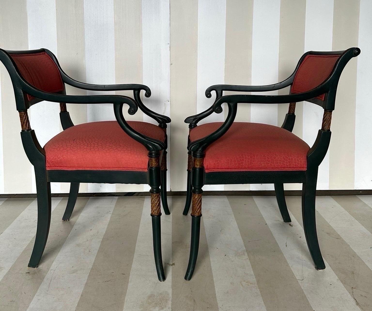 Coppia elegante di poltrone in stile reggenza In condizioni buone in vendita a Richmond, VA