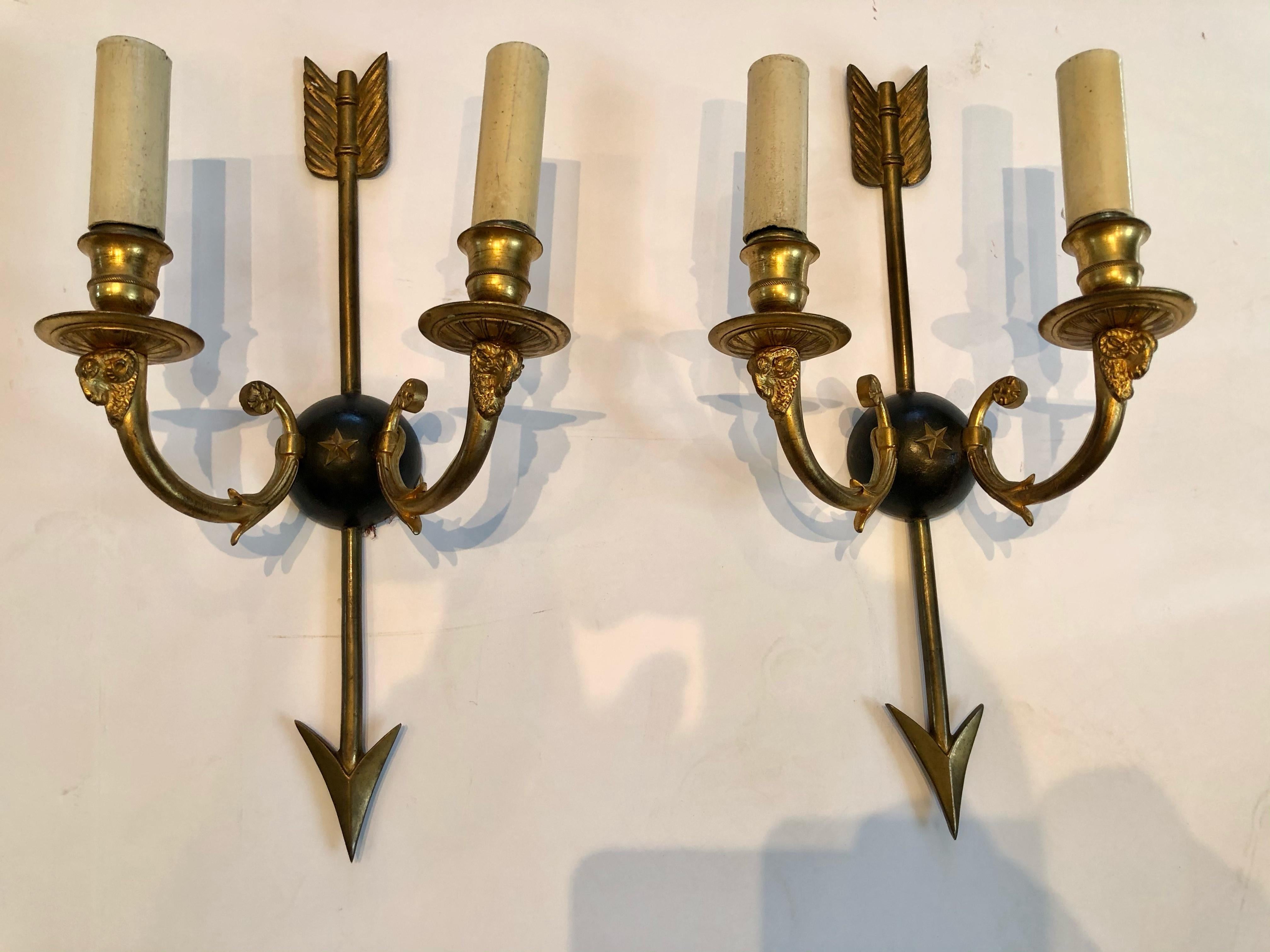 Chic Pair of Regency Style Arrow Motif Wall Sconces with Rams Head Decoration 1