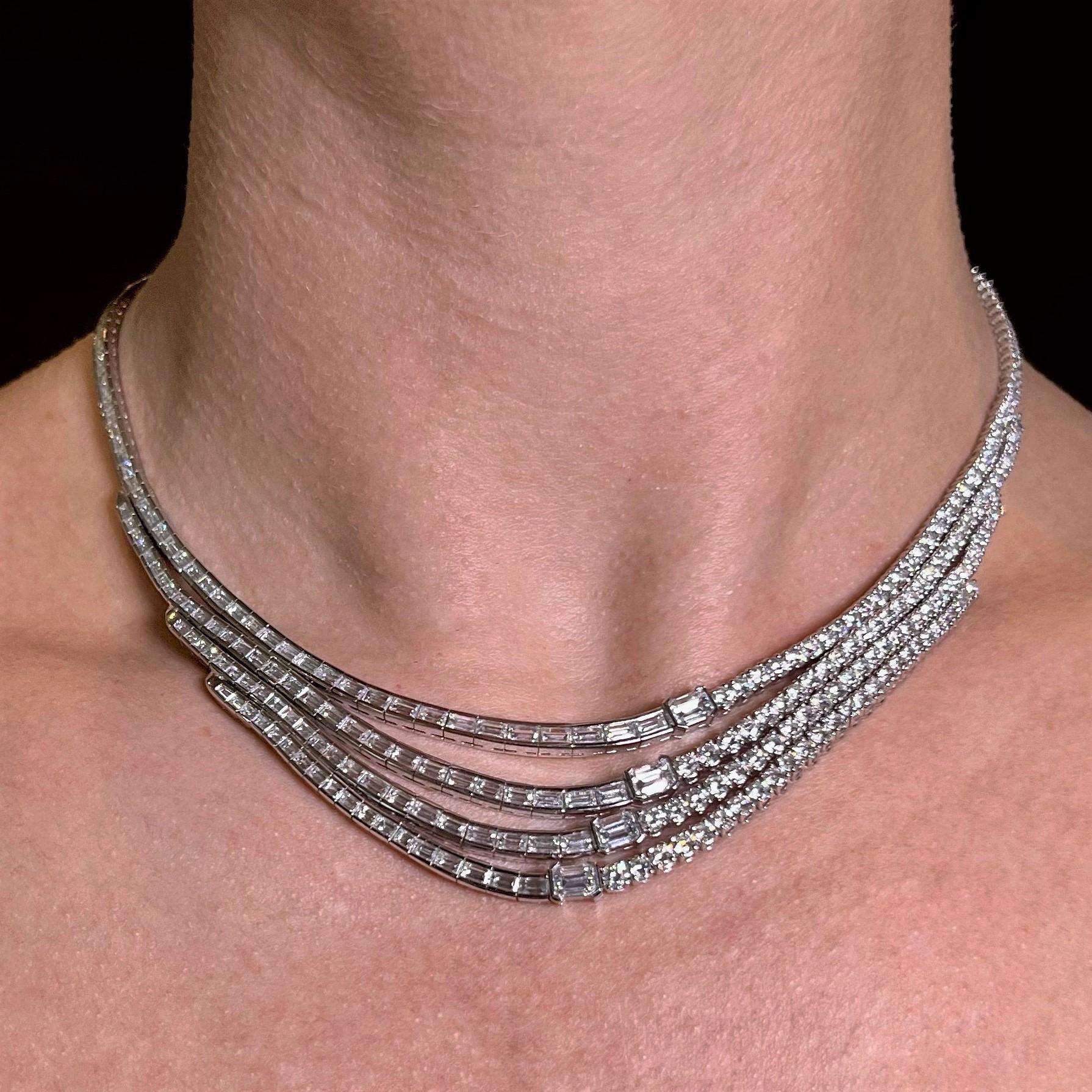 Chic Platinum and Diamond Necklace For Sale 6